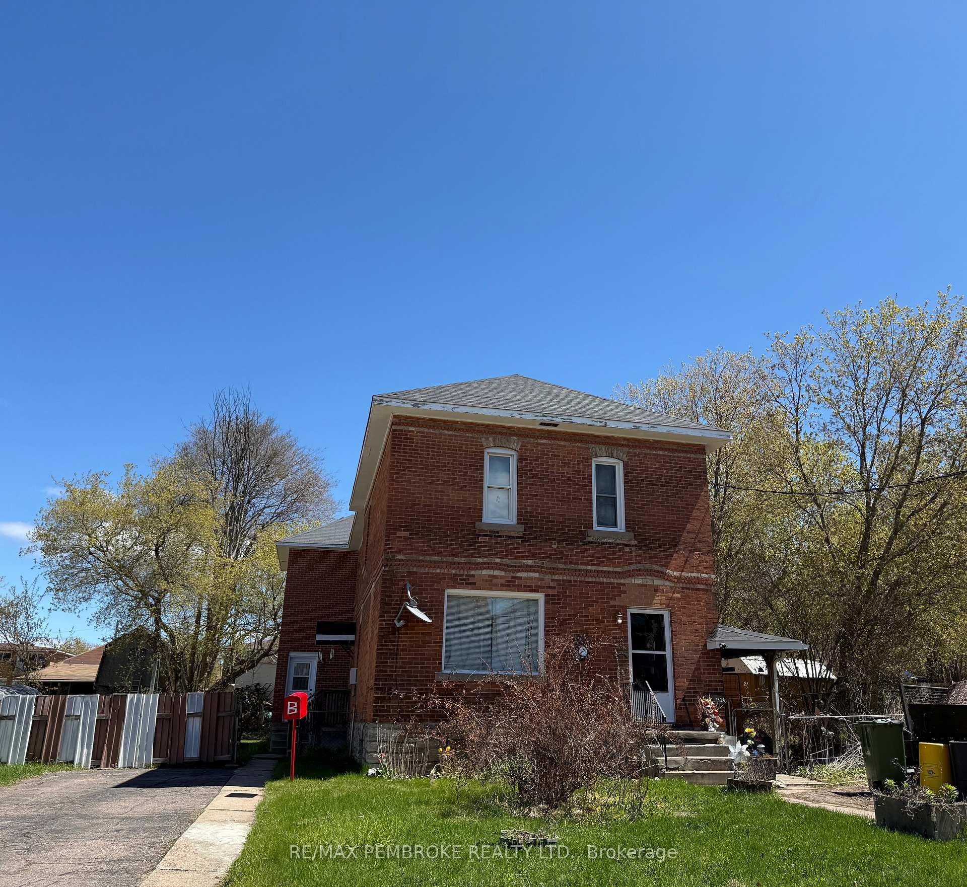 153 Cecelia Street, Pembroke, ON K8A 1R7, Pembroke — photo 1