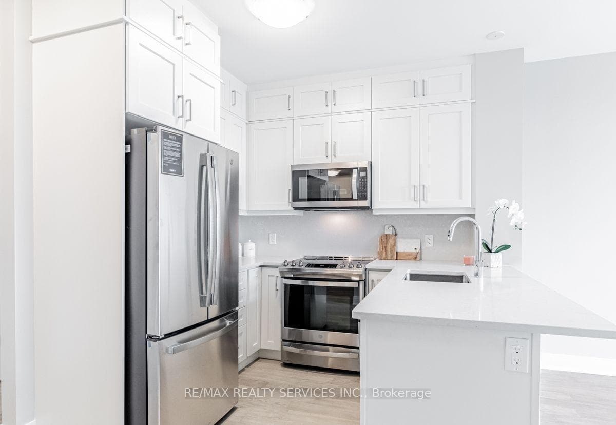 50 Kaitting Trail W 403, Oakville, ON L6M 5N3, Oakville — photo 1