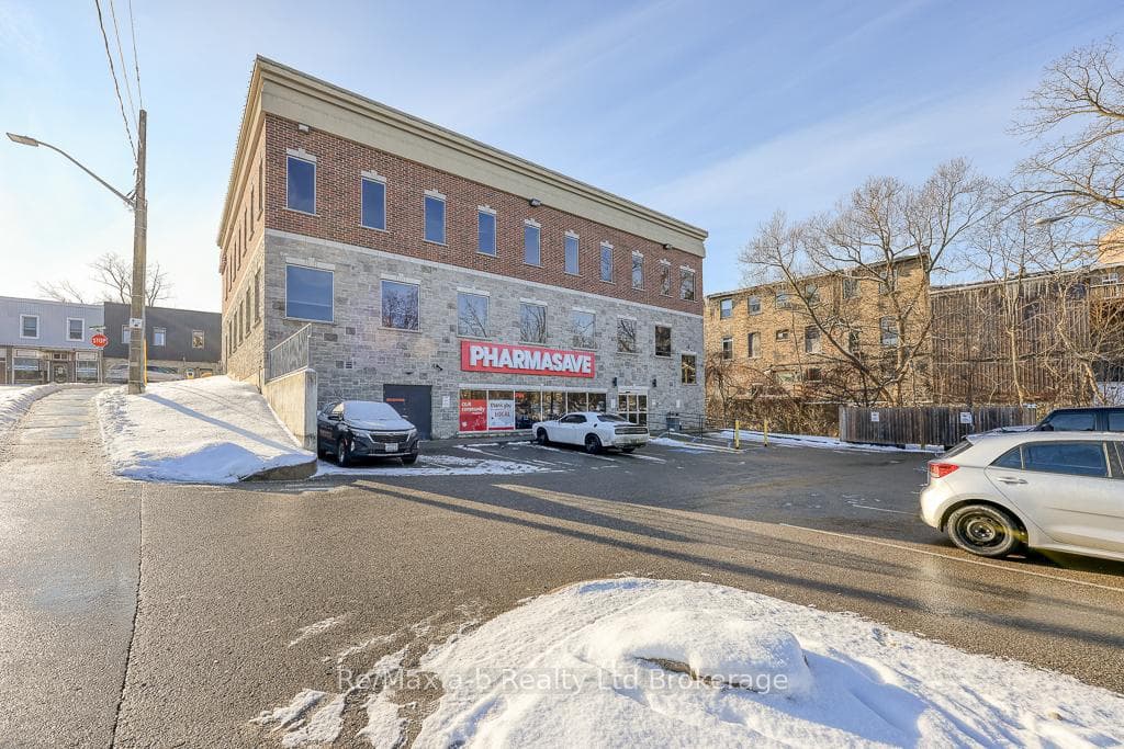 19 King Street E, Ingersoll, ON N5C 1G3, Ingersoll — photo 1