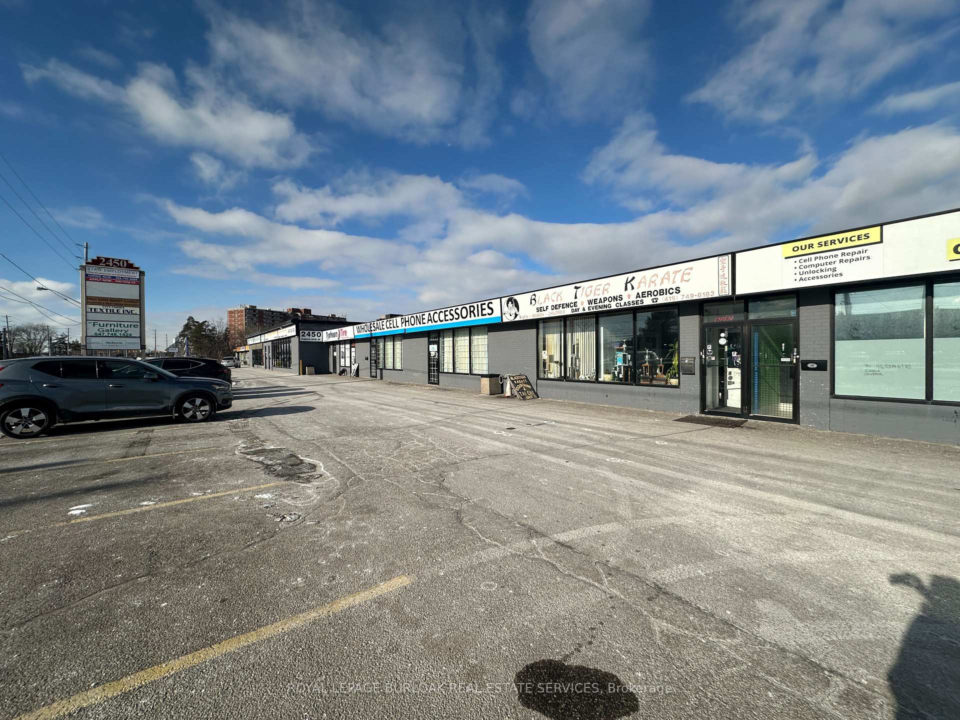 2450 Finch Avenue W 5A, Toronto, ON M9M 2E9, Toronto W05 — photo 1