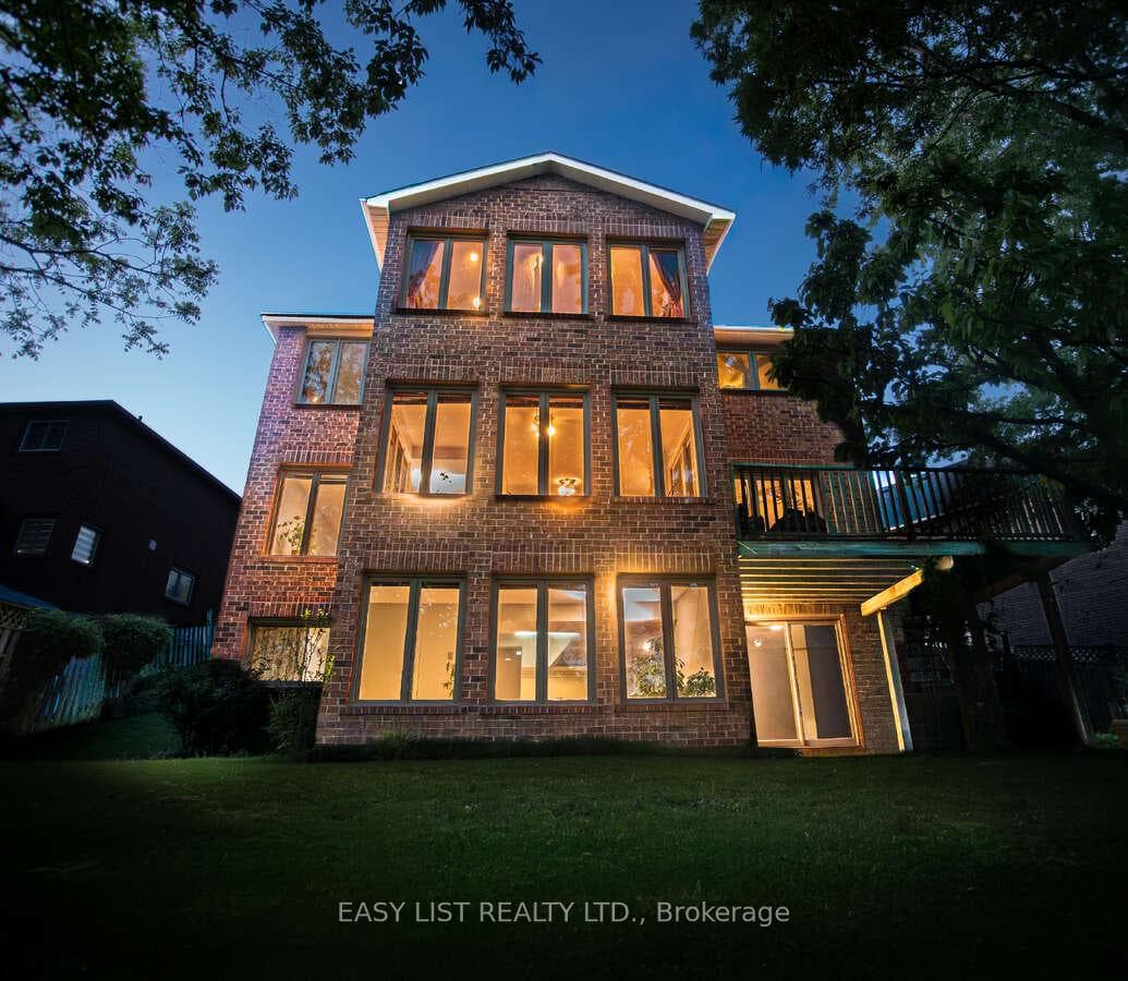 208 Anastasia Terrace, Mississauga, ON L5B 3A6, Mississauga — photo 1