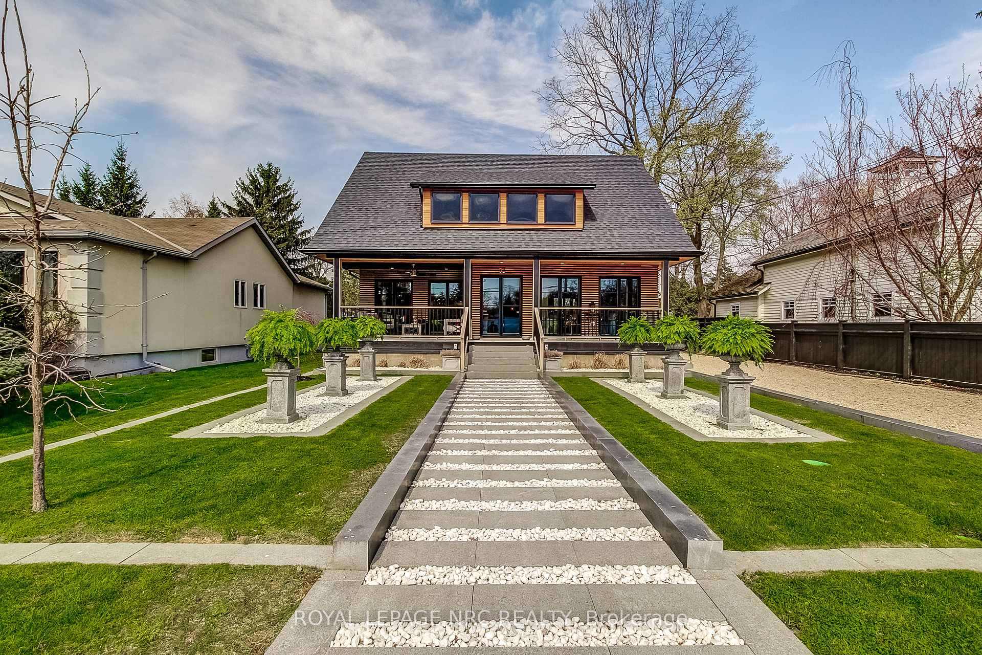 33 Gage Street, Niagara-on-the-Lake, ON L0S 1J0, Niagara-on-the-Lake — photo 1