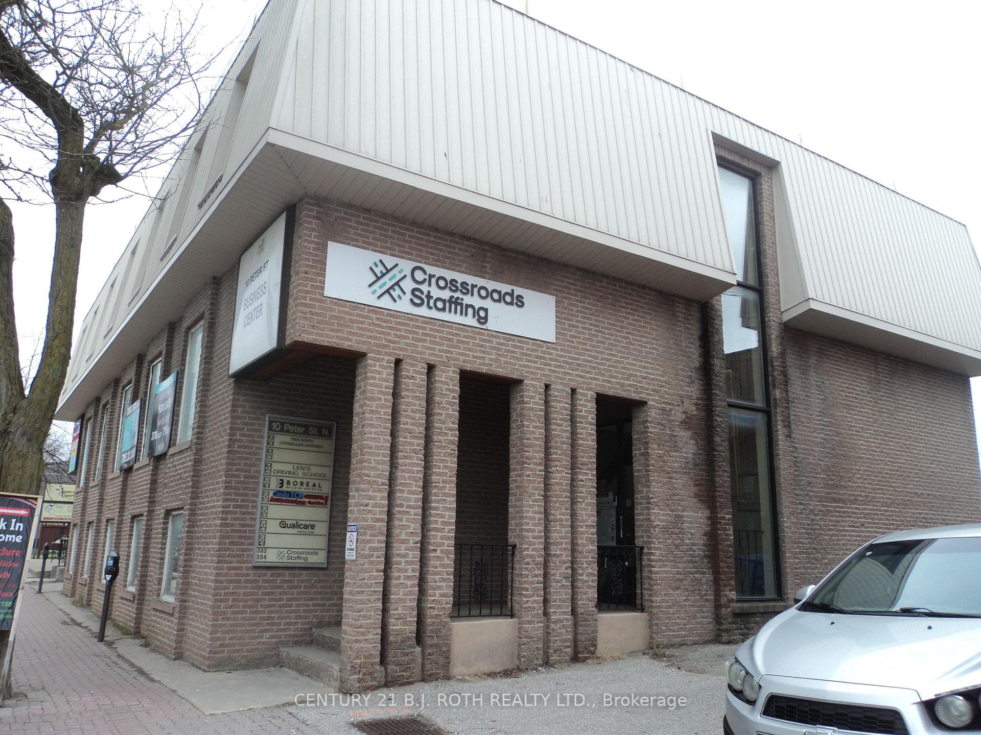 10 Peter Street N 201, Orillia, ON L3V 4Y7, Orillia — photo 1
