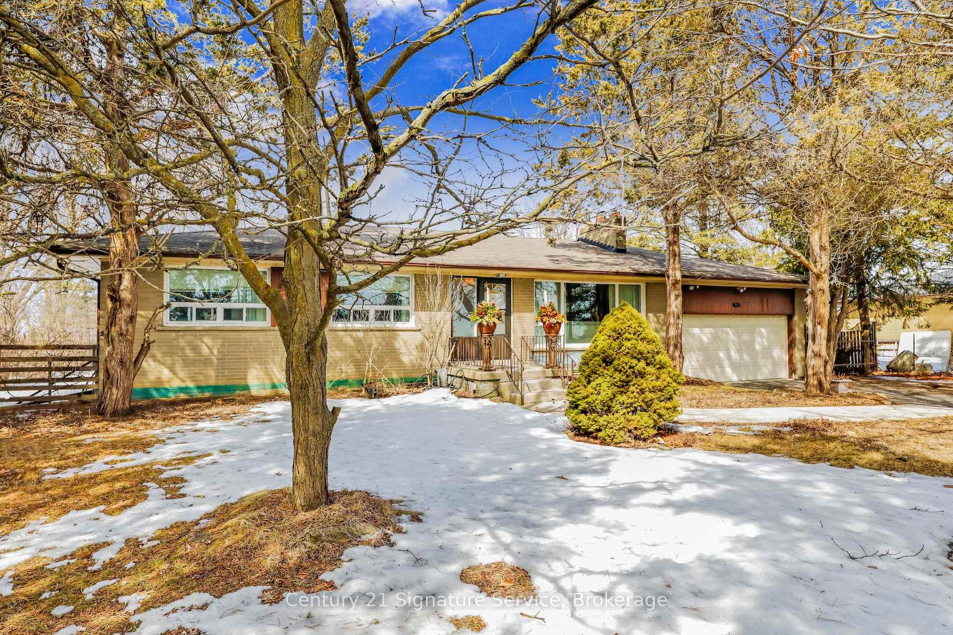 8026 Mayfield Road, Caledon, ON L7E 0W2, Caledon — photo 1