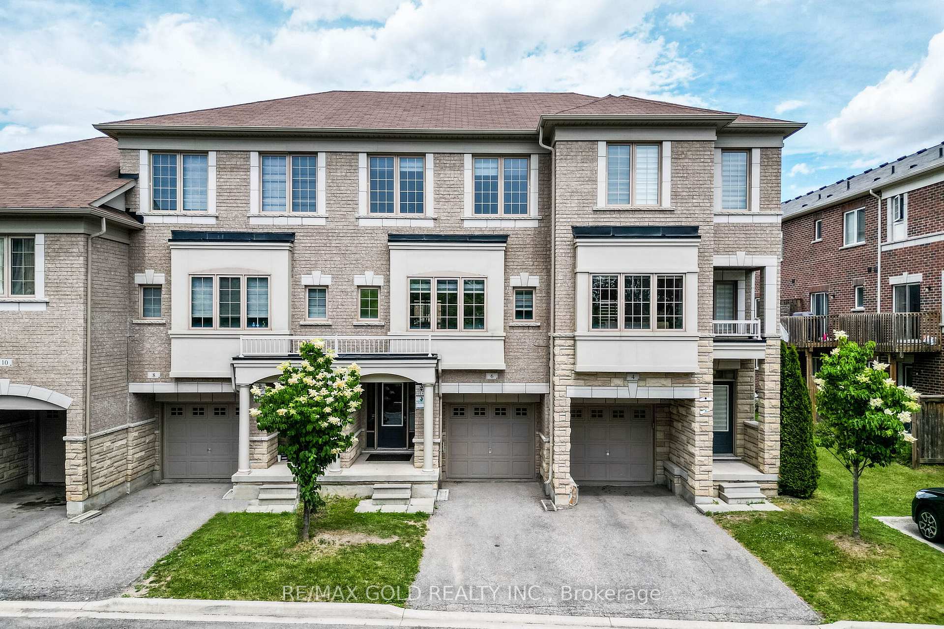 6 Pulberry Close 151, Brampton, ON L6Y 6E6, Brampton — photo 1