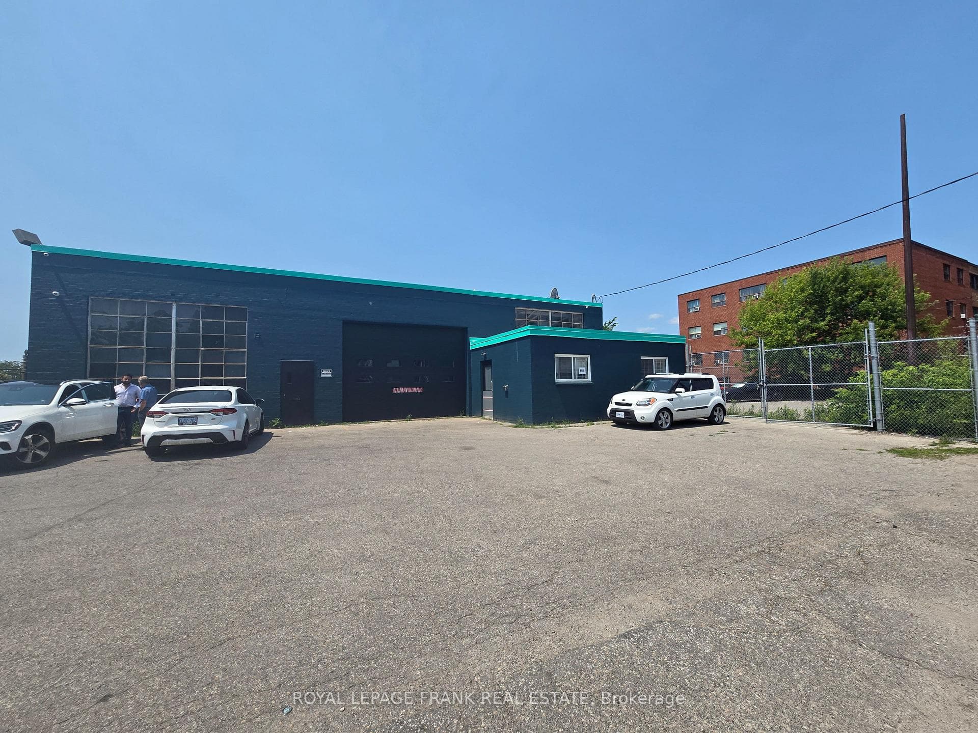 182&188 Park Road S, Oshawa, ON L1J 4H2, Oshawa — photo 1