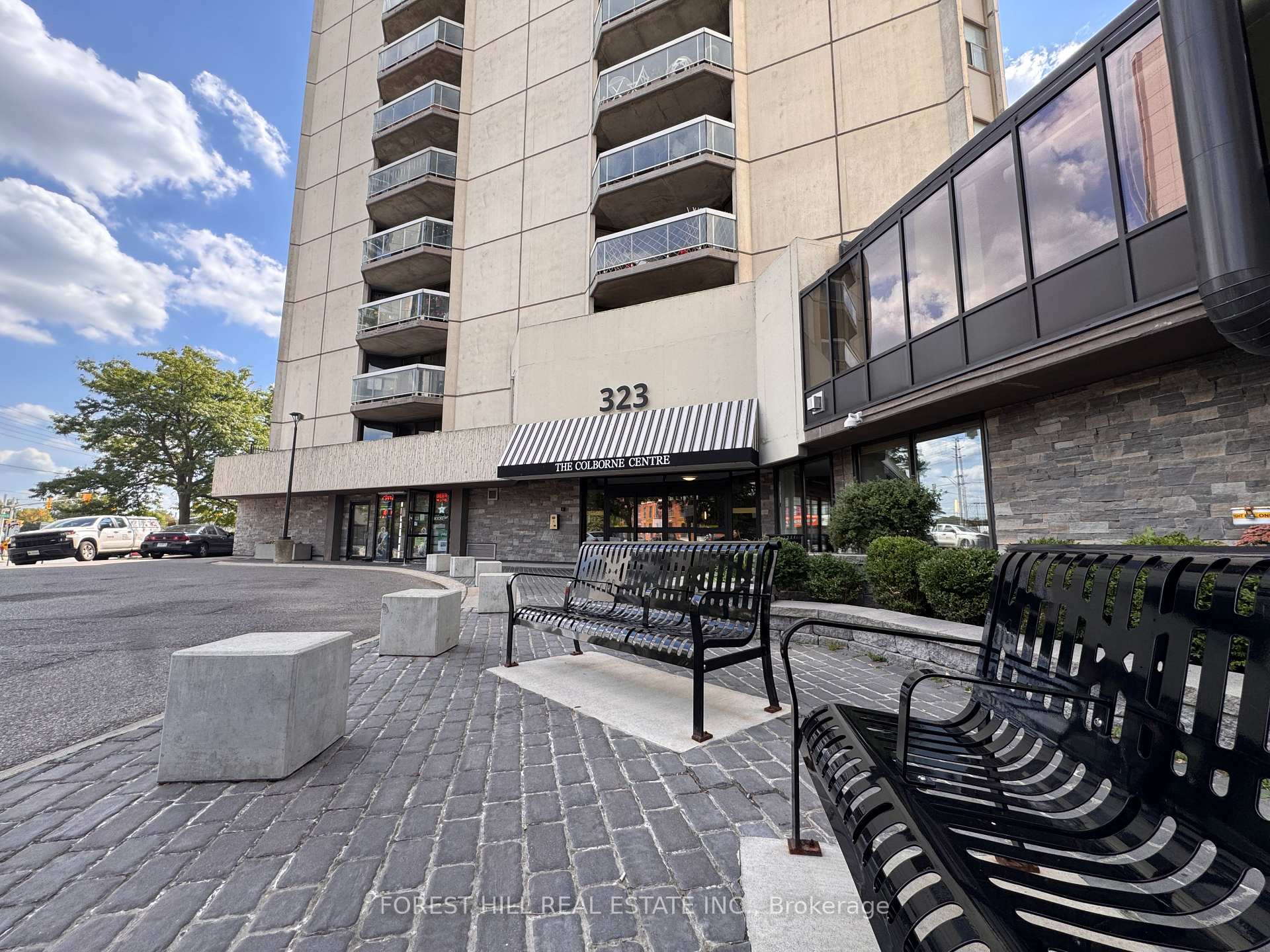 323 Colborne Street 905, London East, ON N6B 3N8, London East — photo 1