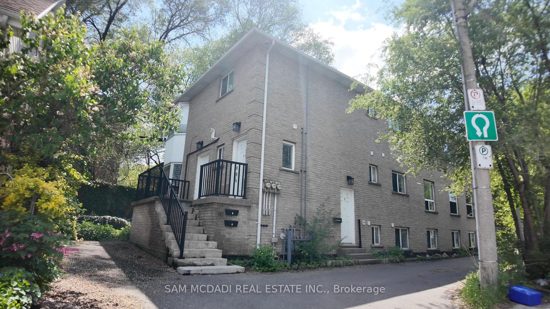 90 Tisdale Street S, Hamilton, ON L8N 2W2, Hamilton — photo 1