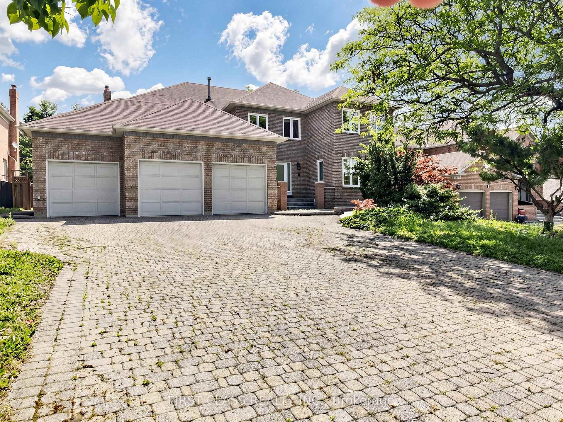 9 Westpoint Court, Richmond Hill, ON L4B 2V6, Richmond Hill — photo 1