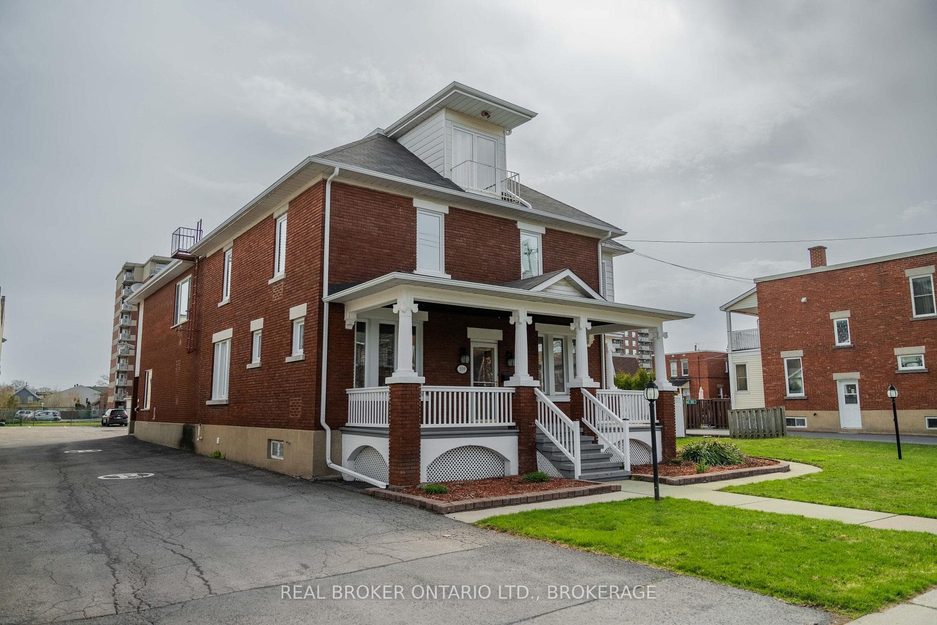 109 York Street, Cornwall, ON K6J 3Y9, Cornwall — photo 1