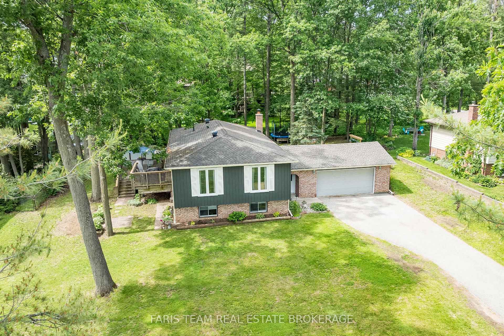1202 Sunnidale Road, Springwater, ON L4M 4S4