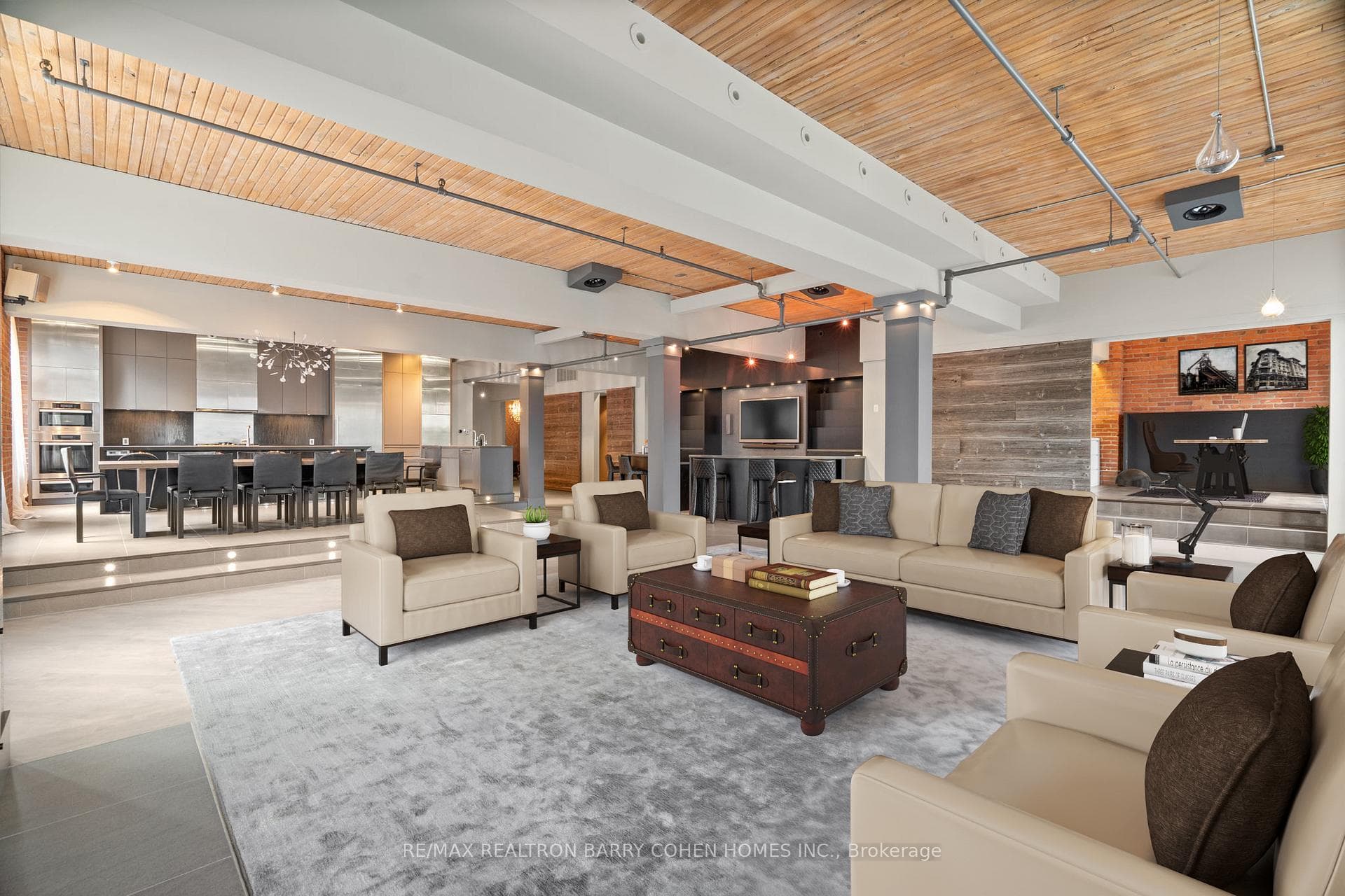 468 Wellington Street W 300, Toronto, ON M5V 1E3, Toronto C01 — photo 1