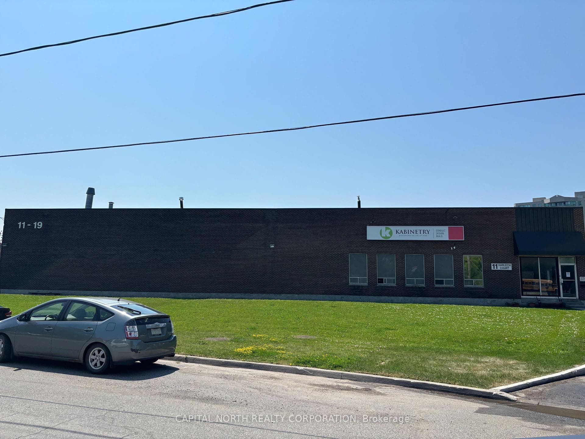 11 Harlech Court, Markham, ON L3T 6L5, Markham — photo 1