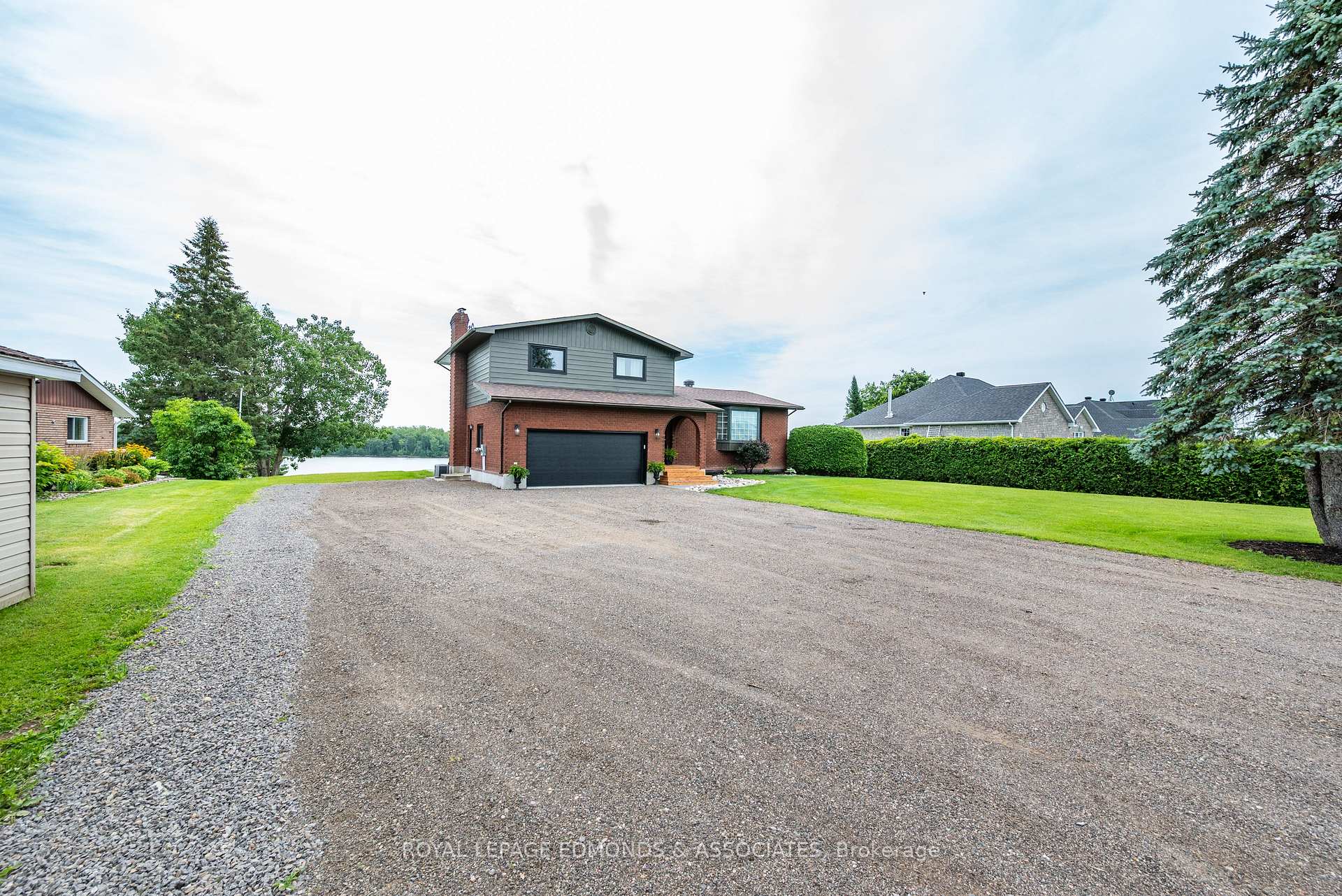 29 Lachance Trail, Whitewater Region, ON K0J 1C0, Whitewater Region — photo 1