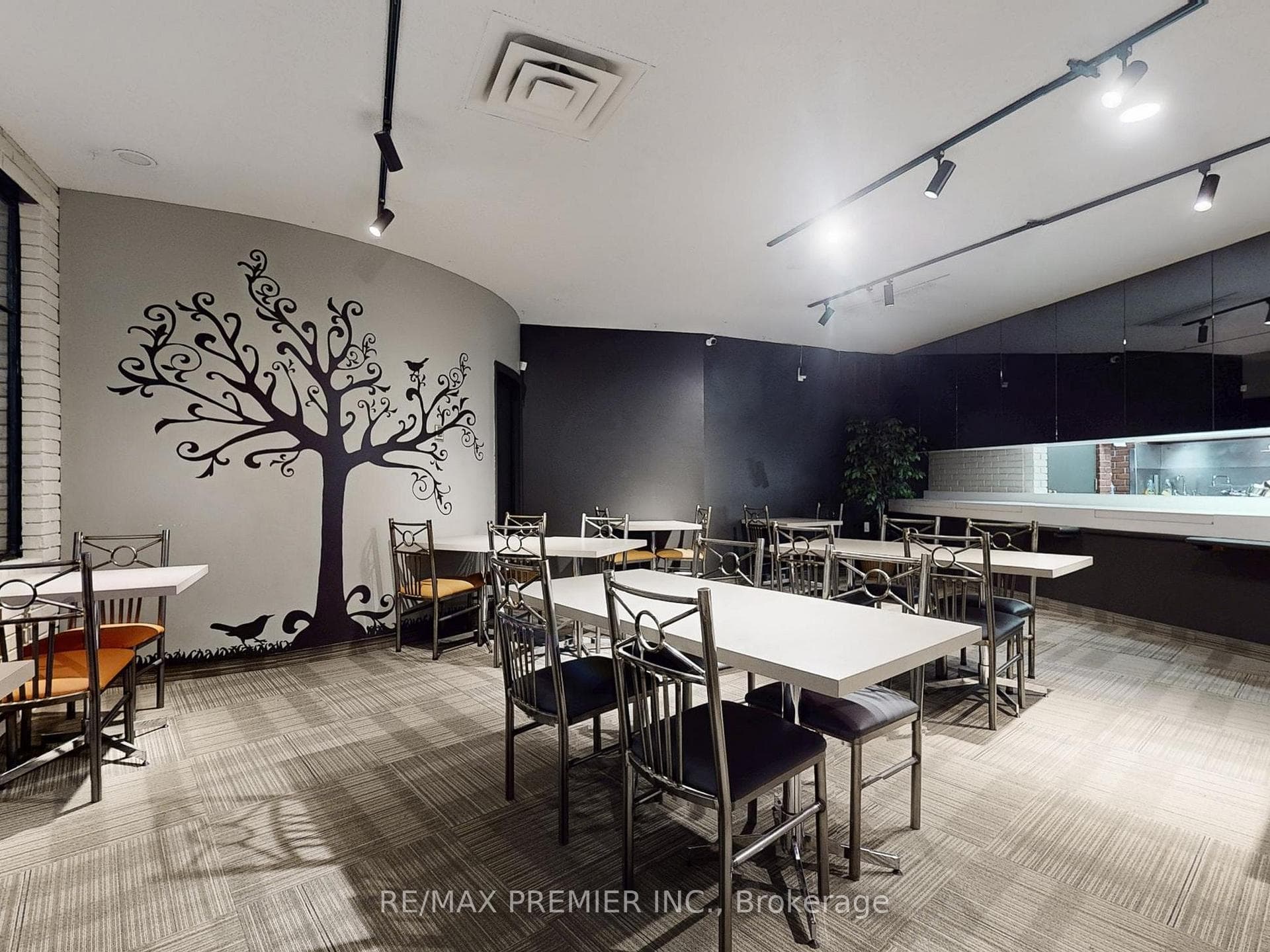3390 South Service Road 100, 103, Burlington, ON L7N 3J5, Burlington — photo 1