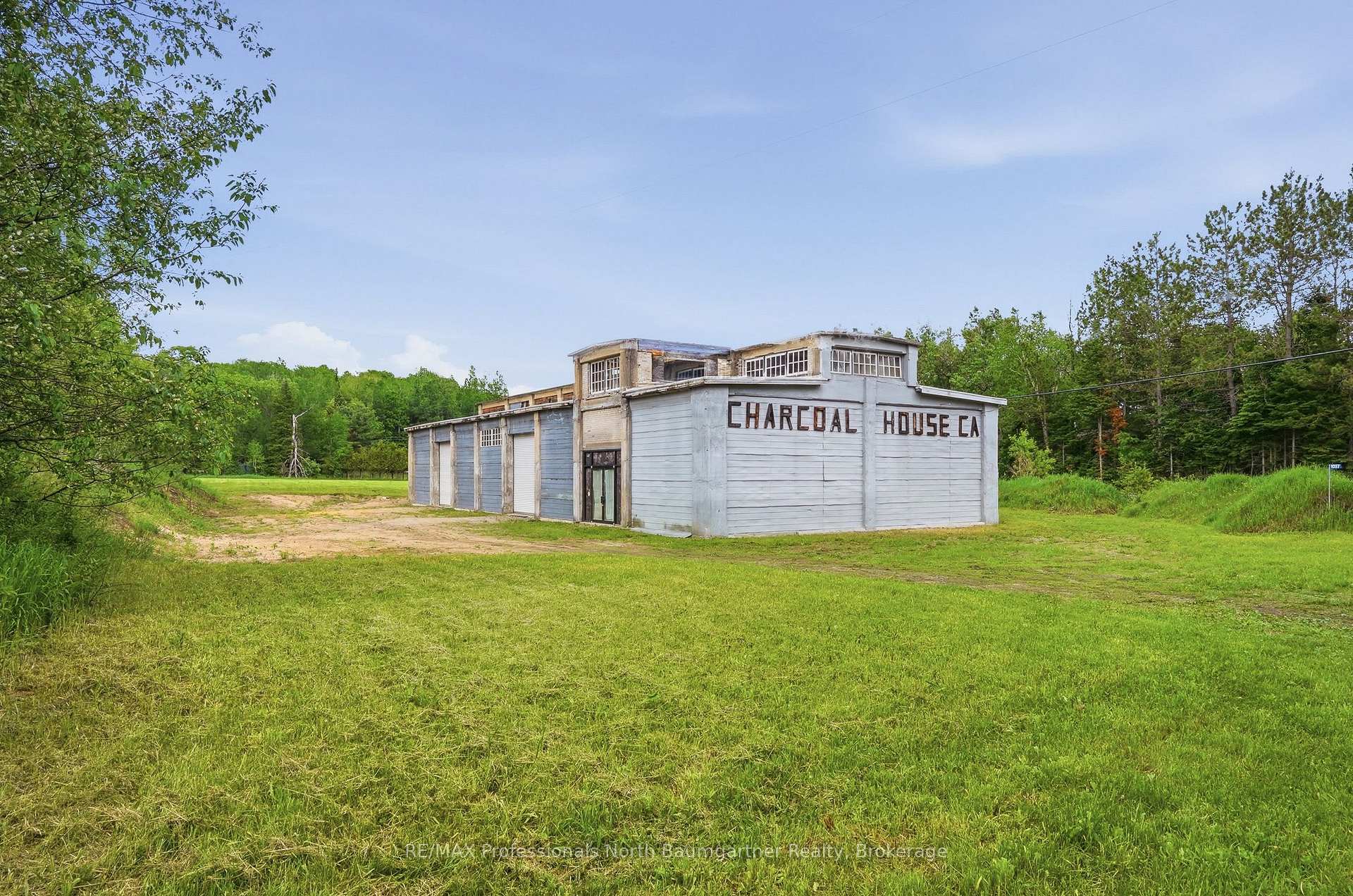 1057 Koshlong Lake Road, Dysart et al, ON K0M 1S0, Dysart et al — photo 1