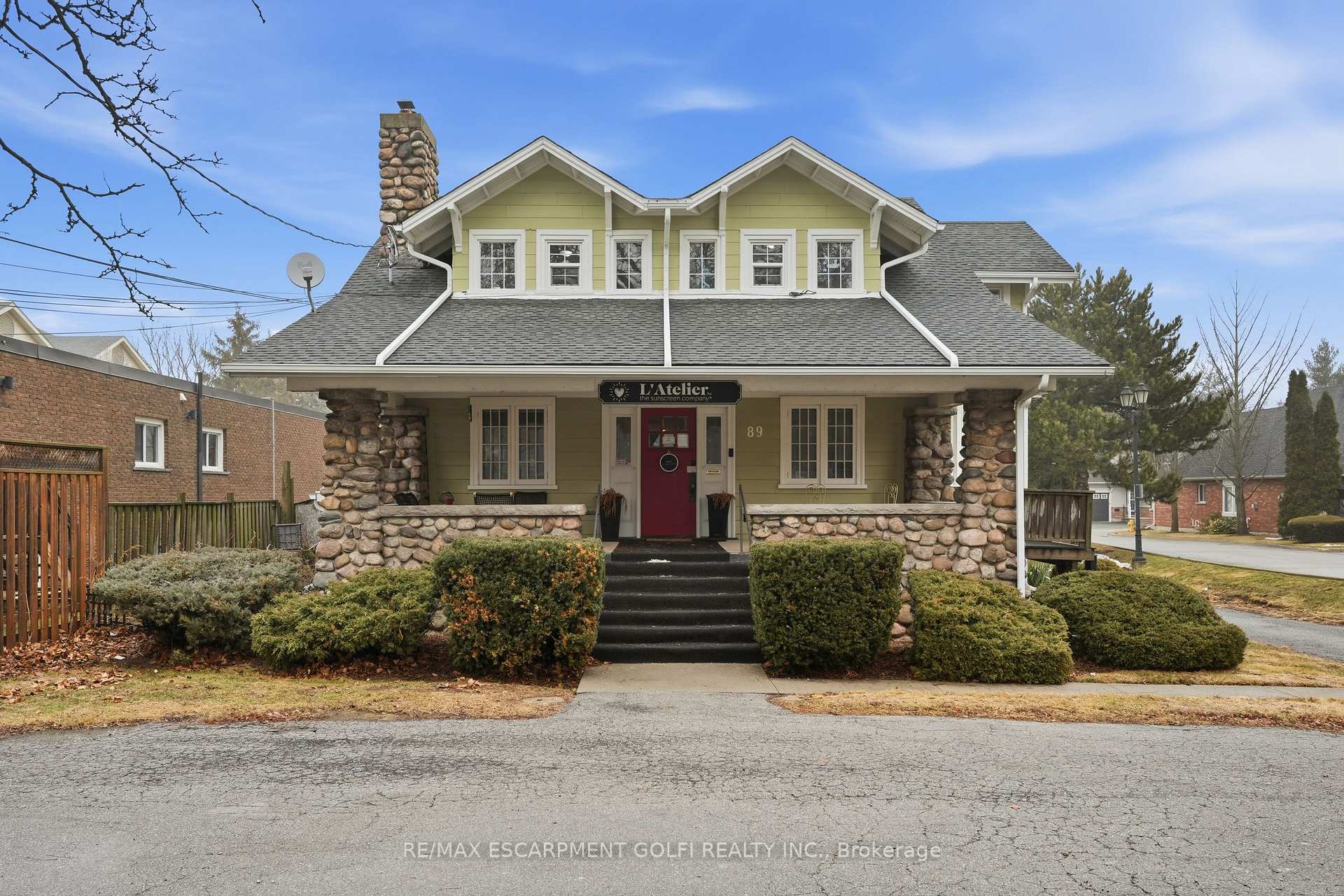 89 MAIN Street E, Grimsby, ON L3M 1M6, Grimsby — photo 1