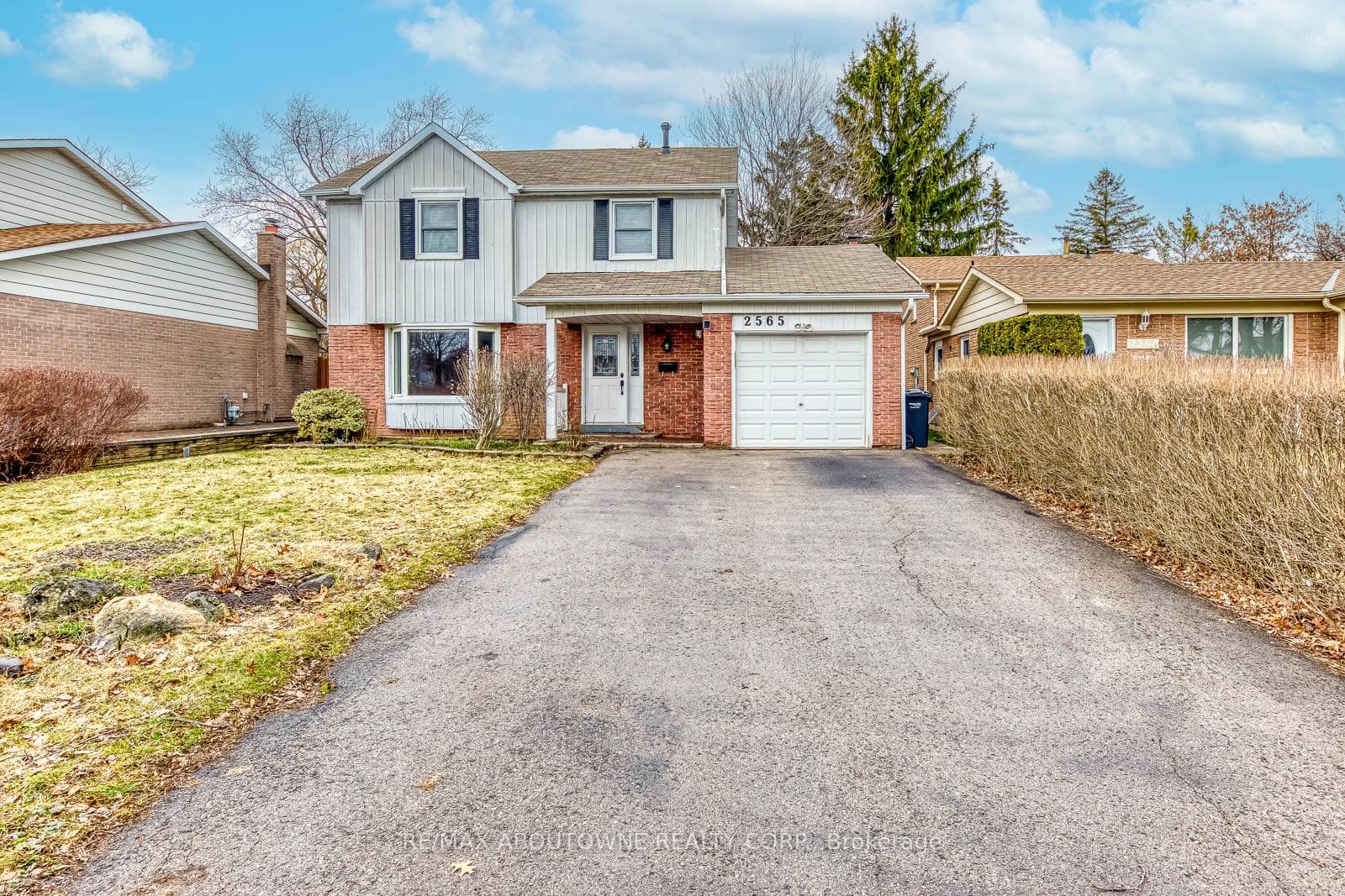 2565 Windjammer Road, Mississauga, ON L5L 1H7, Mississauga — photo 1