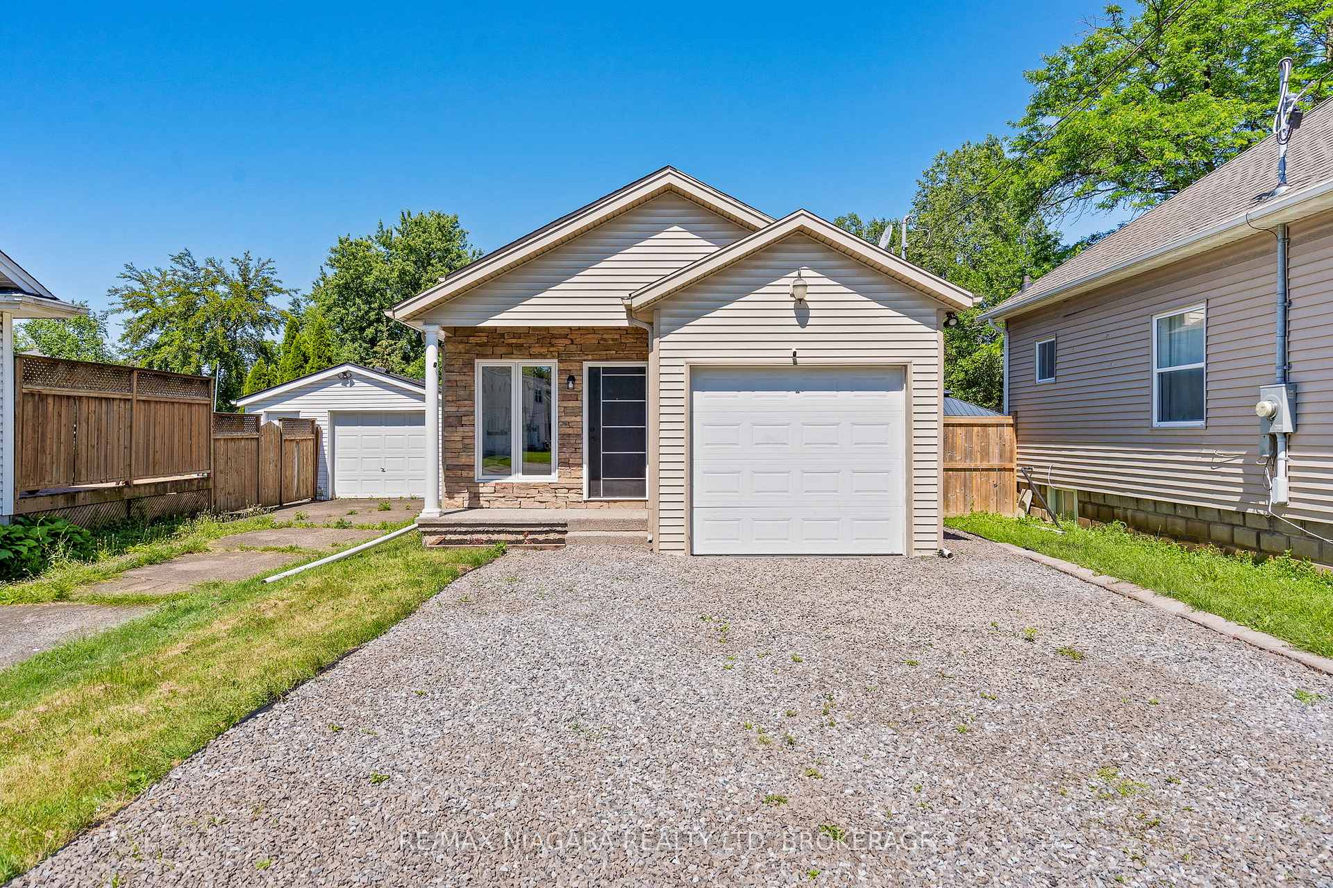 46A Pelham Road, St. Catharines, ON L2S 1R4, St. Catharines — фото 1