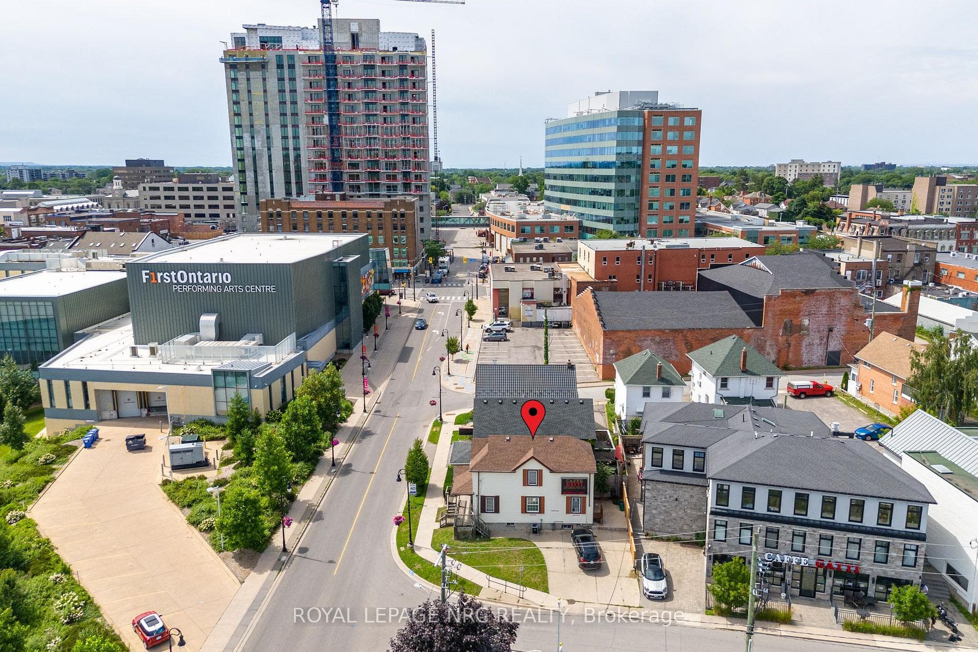 44 Carlisle Street, St. Catharines, ON L2R 4H4, St. Catharines — photo 1