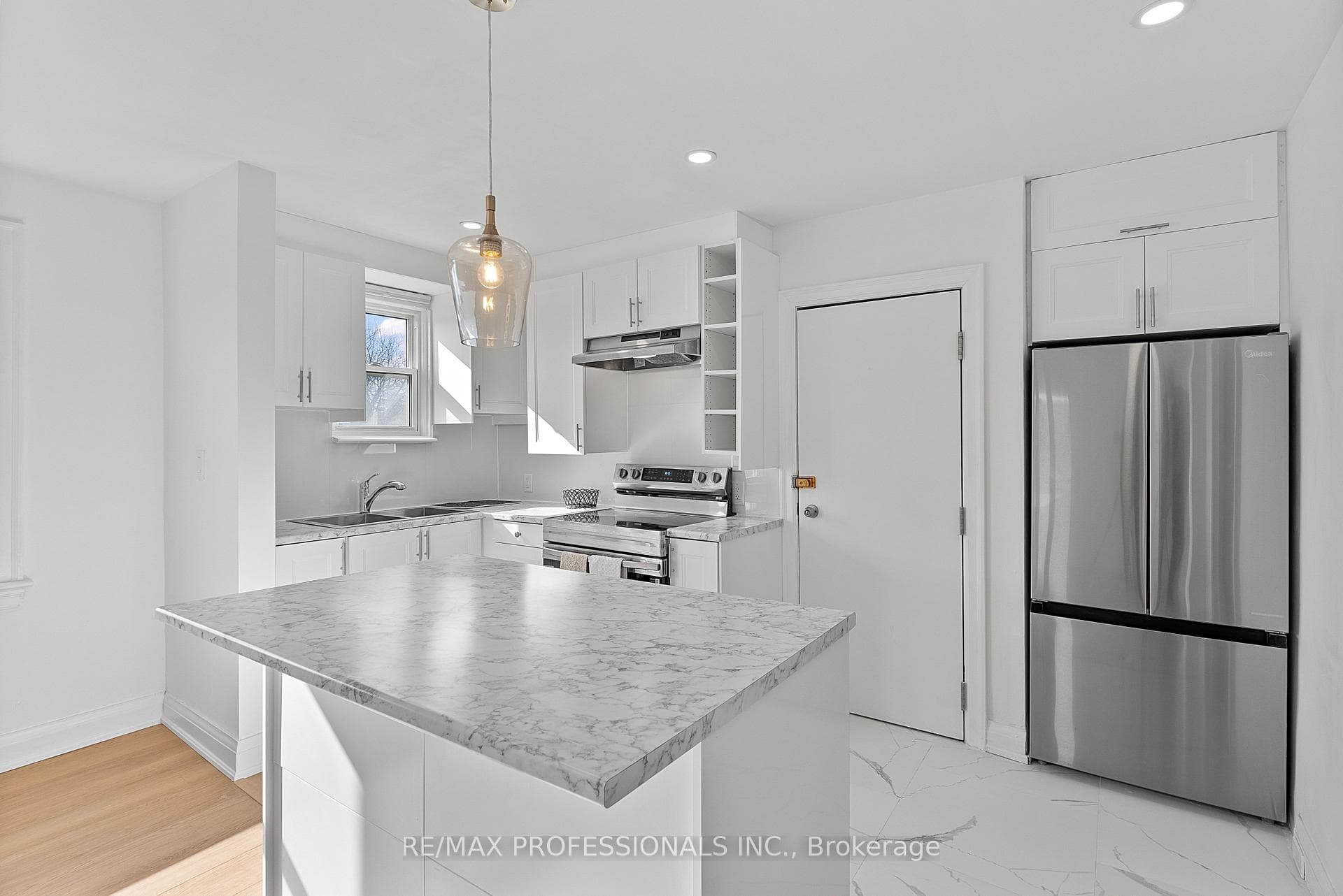 308 Jane Street Upper, Toronto, ON M6S 3Z4, Toronto W02 — photo 1
