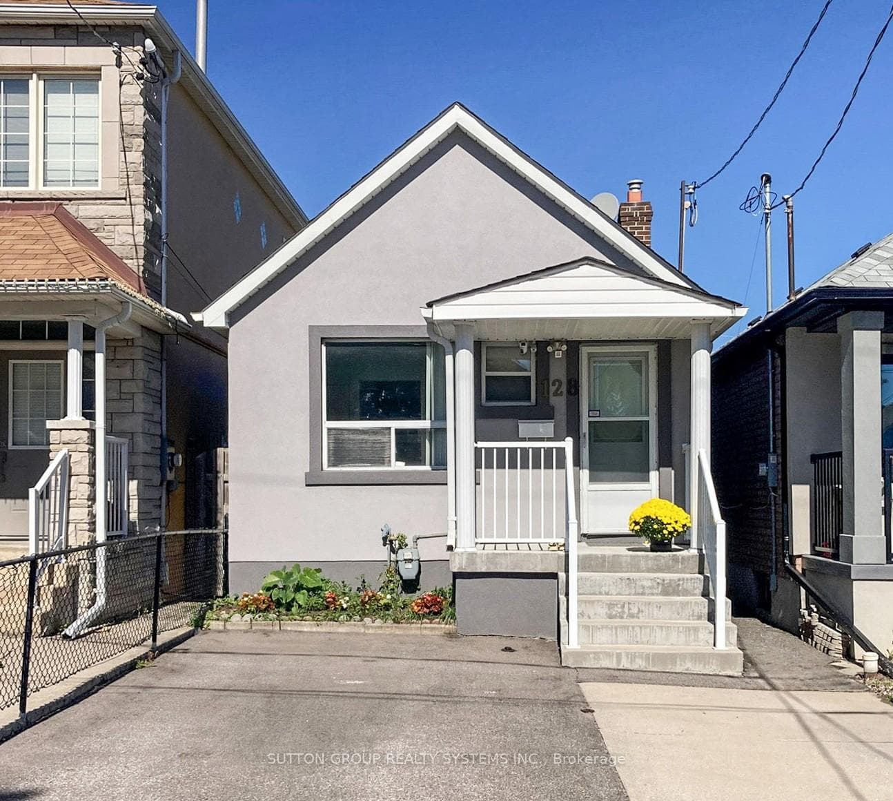 128 Northland Avenue, Toronto W03, ON M6N 2E2, Toronto W03 — photo 1