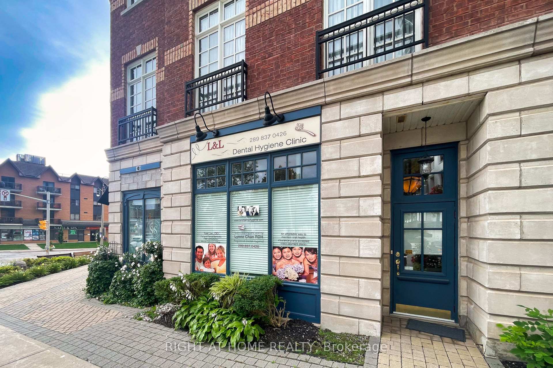 120 BRONTE Road 10, Oakville, ON L6L 3C1, Oakville — photo 1