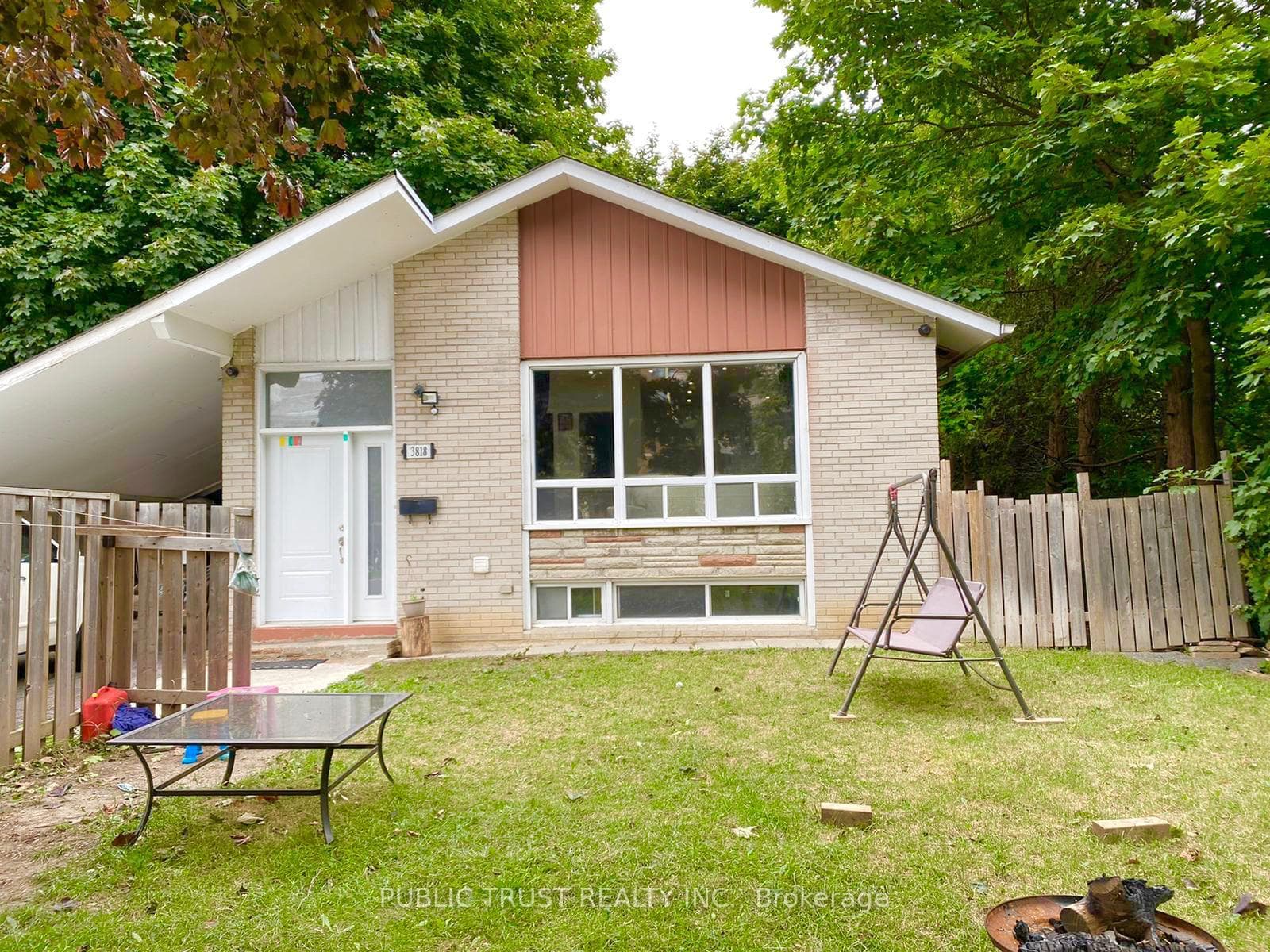3818 Lawrence Avenue E, Toronto, ON M1G 1R6, Toronto E09 — photo 1