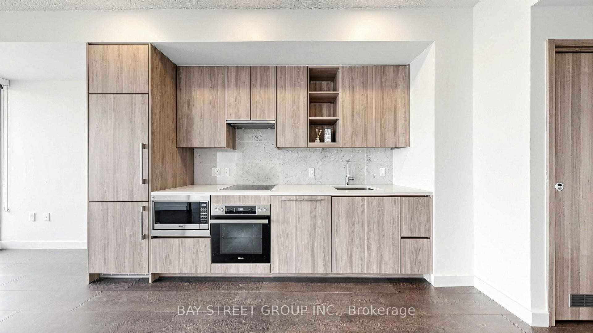 95 McMahon Drive 2515, Toronto, ON M2K 0H2, Toronto C15 — photo 1