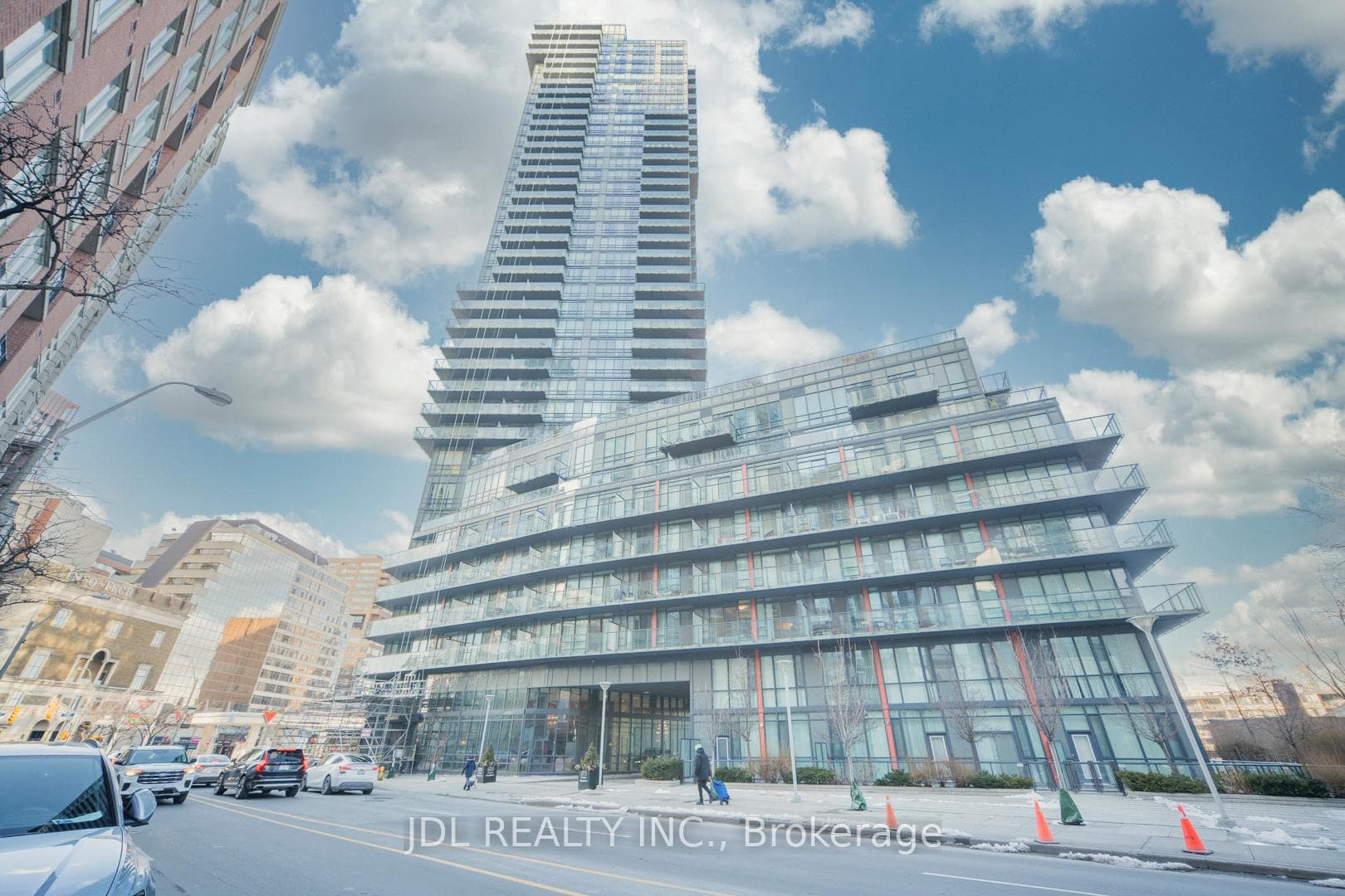825 Church Street N 806, Toronto C09, ON M4W 3Z4
