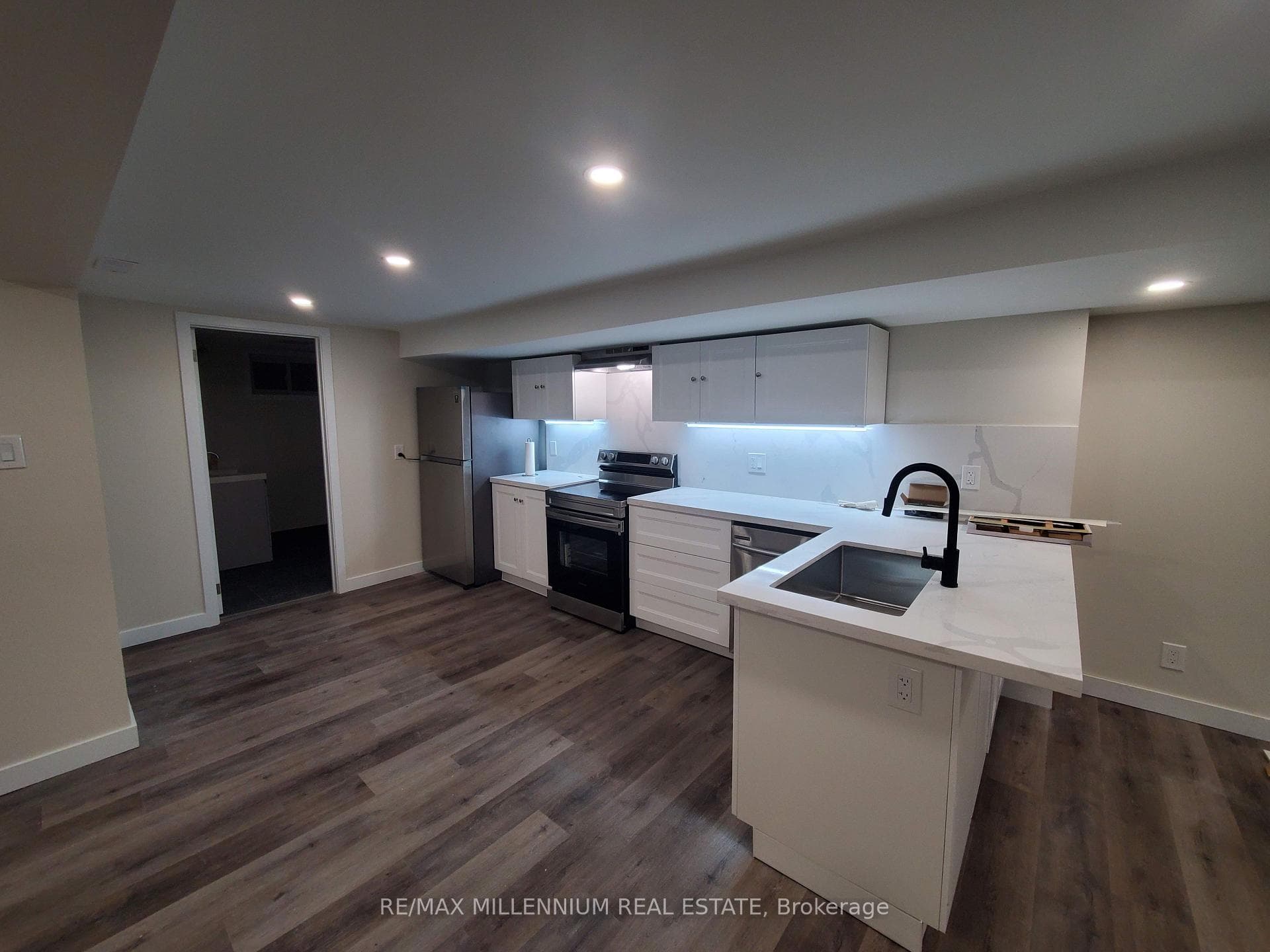 491 Blake Street, London South, ON N5K 2N9, London South — photo 1