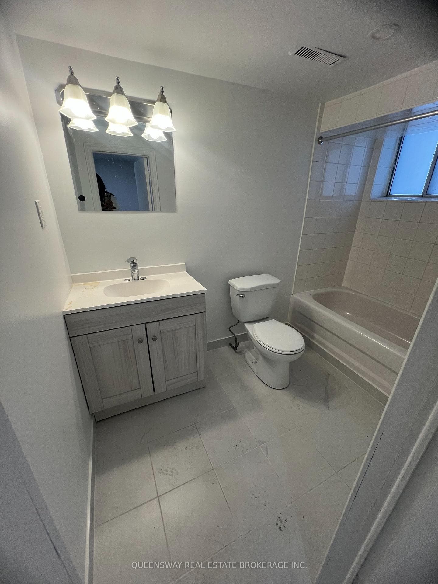 1389 Lansdowne Avenue, Toronto, ON M6H 3Z9, Toronto W03 — photo 1