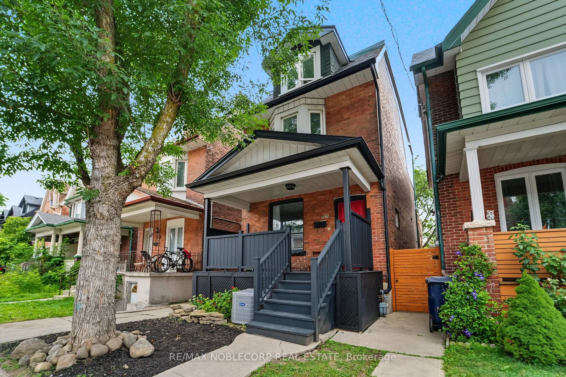 1035 Dovercourt Road, Toronto, ON M6H 2X7, Toronto W02 — photo 1