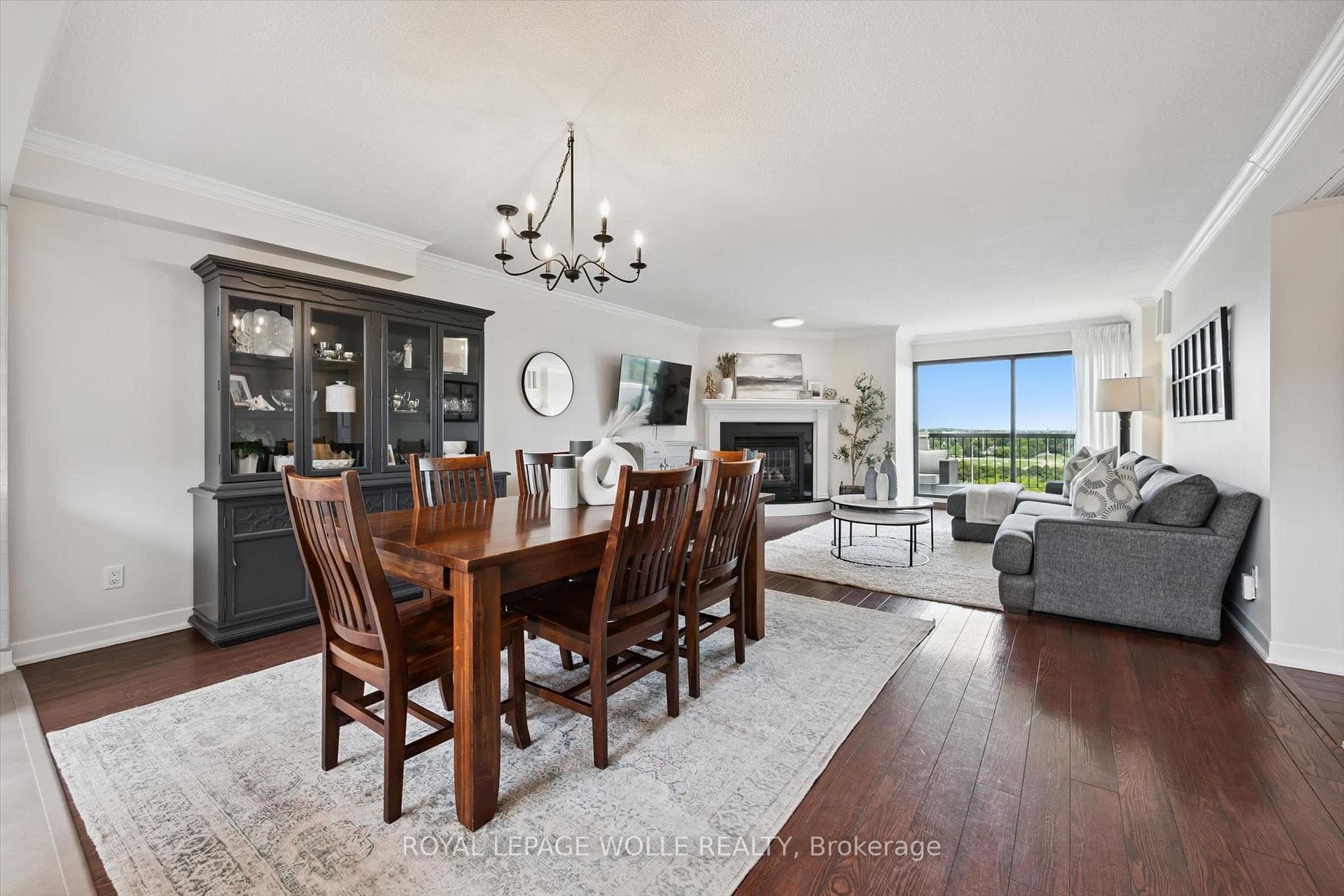260 Sheldon Avenue N PH2, Kitchener, ON N2H 6P2, Kitchener — photo 1