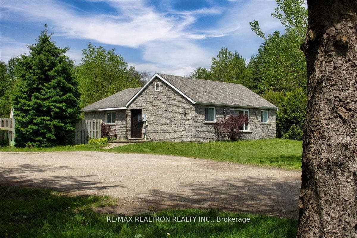 56 Brentwood Road, Essa, ON L0M 1B2, Essa — photo 1