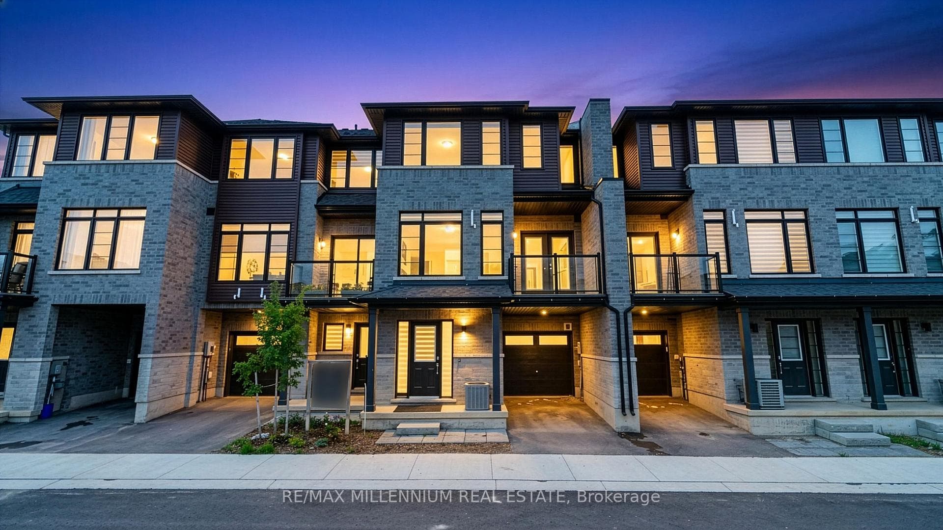 461 Blackburn Drive 119, Brantford, ON N3T 0W9, Brantford — photo 1