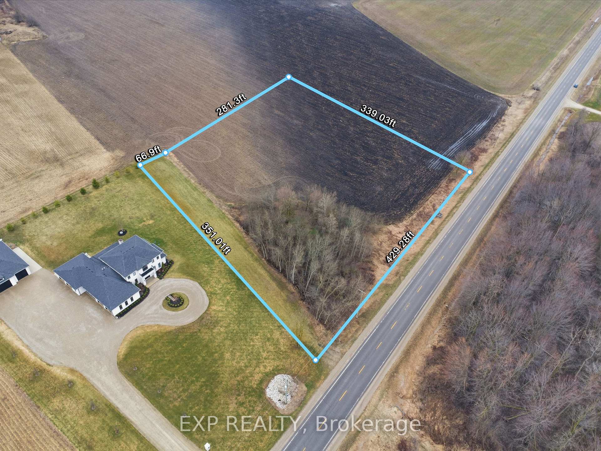 9 Wellington Road, Mapleton, ON N0G 2T0, Mapleton — photo 1