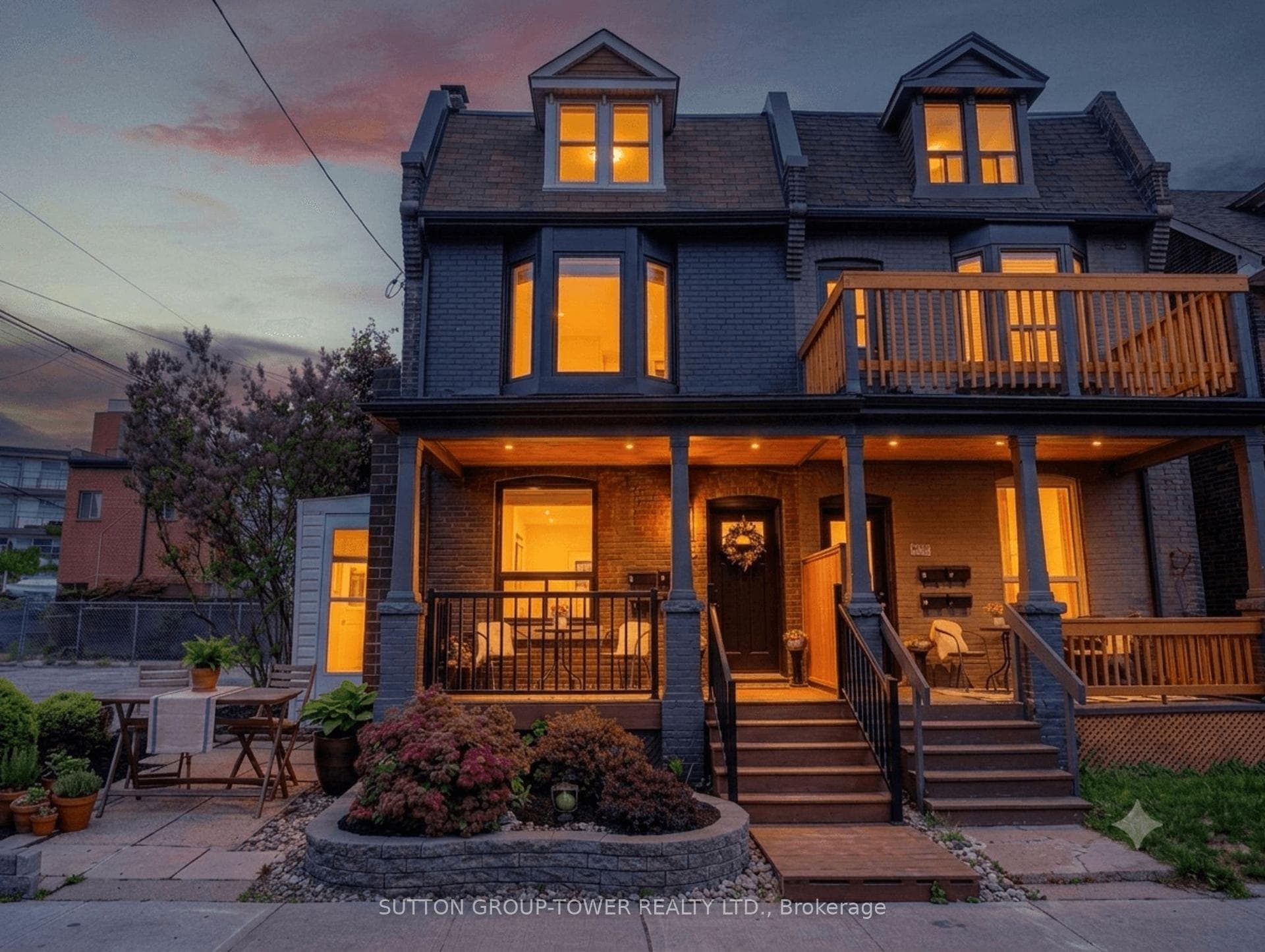 560 Indian Grove, Toronto, ON M6P 2J4, Toronto W02 — photo 1