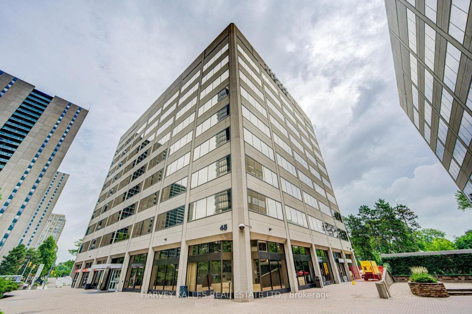 45 Sheppard Avenue E 935, Toronto, ON M2N 5N1, Toronto C14 — photo 1