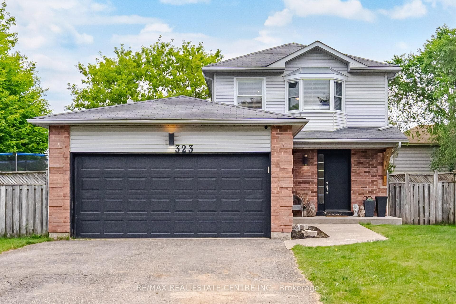 323 Michael Drive, Orangeville, ON L9W 4P4, Orangeville — photo 1