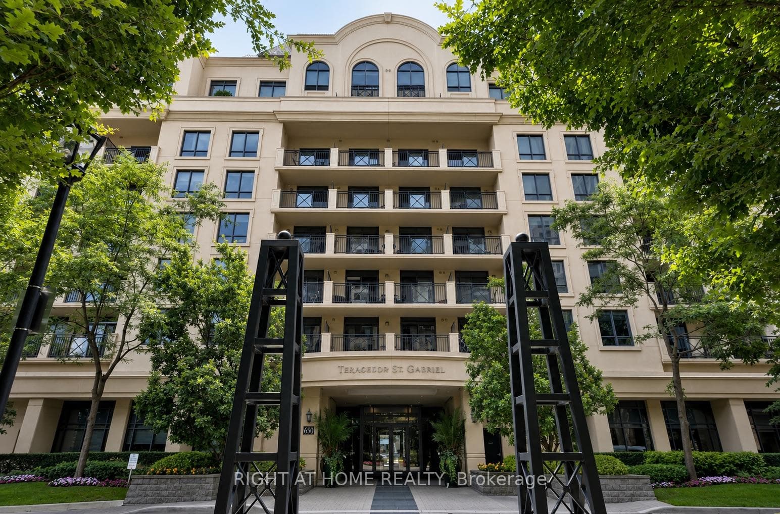 650 Sheppard Avenue E 403, Toronto, ON M2K 3E4, Toronto C15 — photo 1