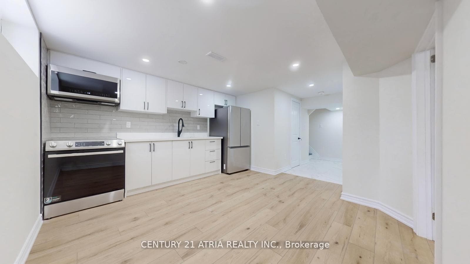 57 Saddle Ridge Drive Lower B, Toronto, ON M4A 1Z6, Toronto C13 — photo 1