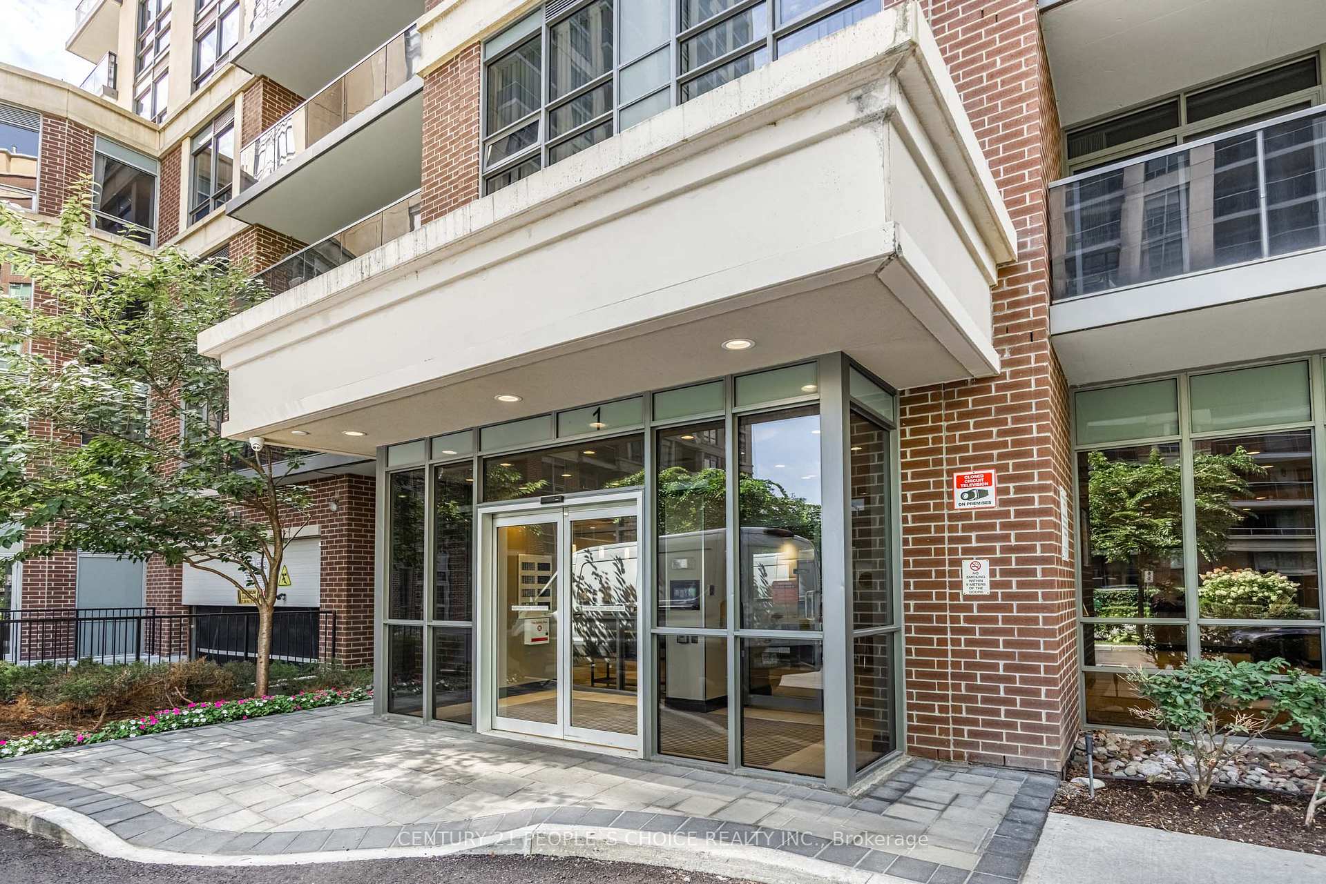 1 Michael Power Place 809, Toronto, ON M9A 0A1, Toronto W08 — photo 1
