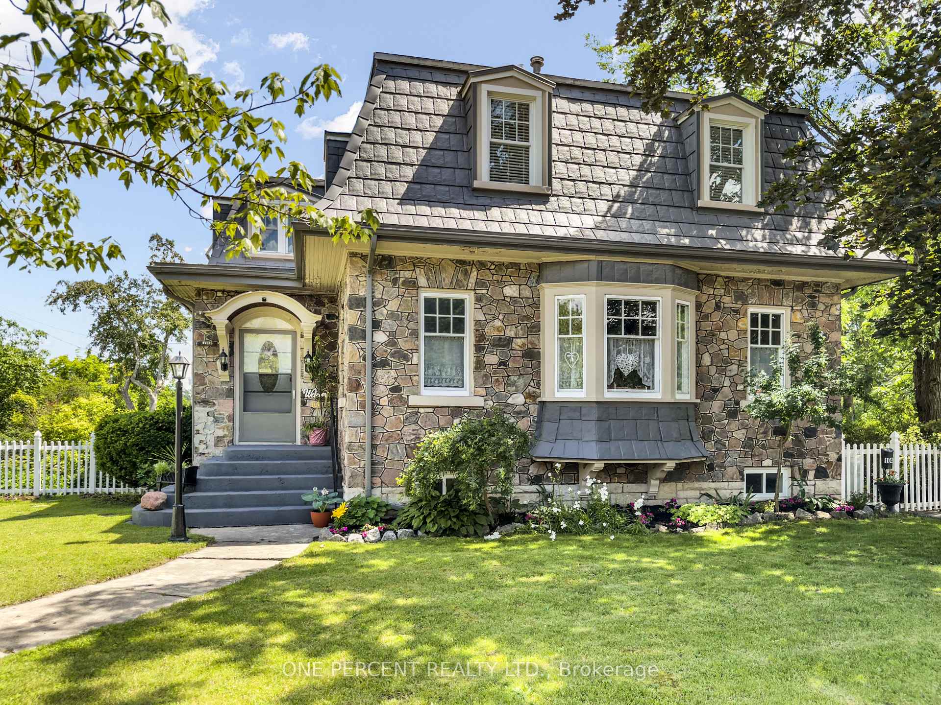 104 DUNDAS Street W, Greater Napanee, ON K7R 2A1, Greater Napanee — photo 1
