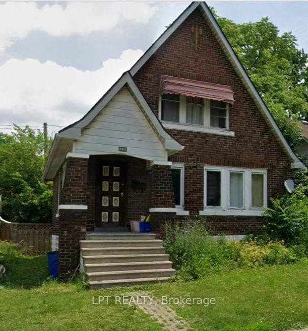 916 Felix Avenue, Windsor, ON N9C 3L3, Windsor — photo 1