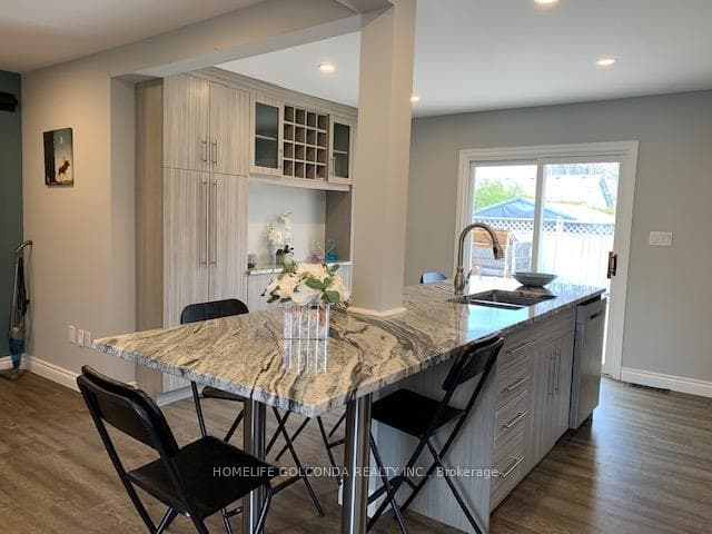 240 Pine Beach Drive, Georgina, ON L4P 2B5, Georgina — photo 1