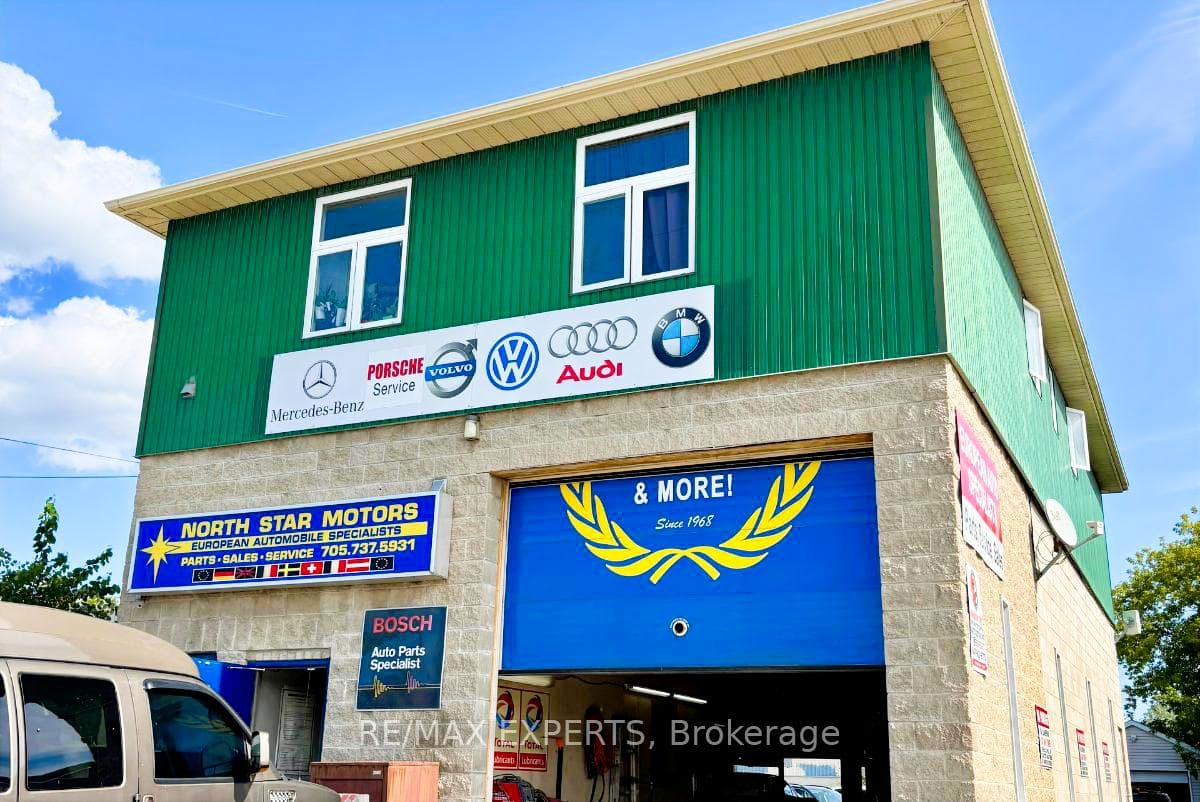 5 Ferndale Drive N 3, Barrie, ON L4N 9V3, Barrie — photo 1