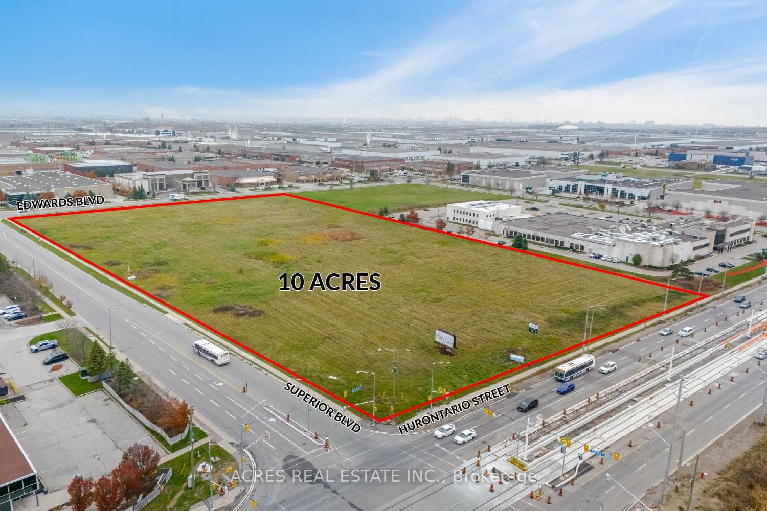 70 Superior Boulevard, Mississauga, ON L5T 2X9, Mississauga — photo 1