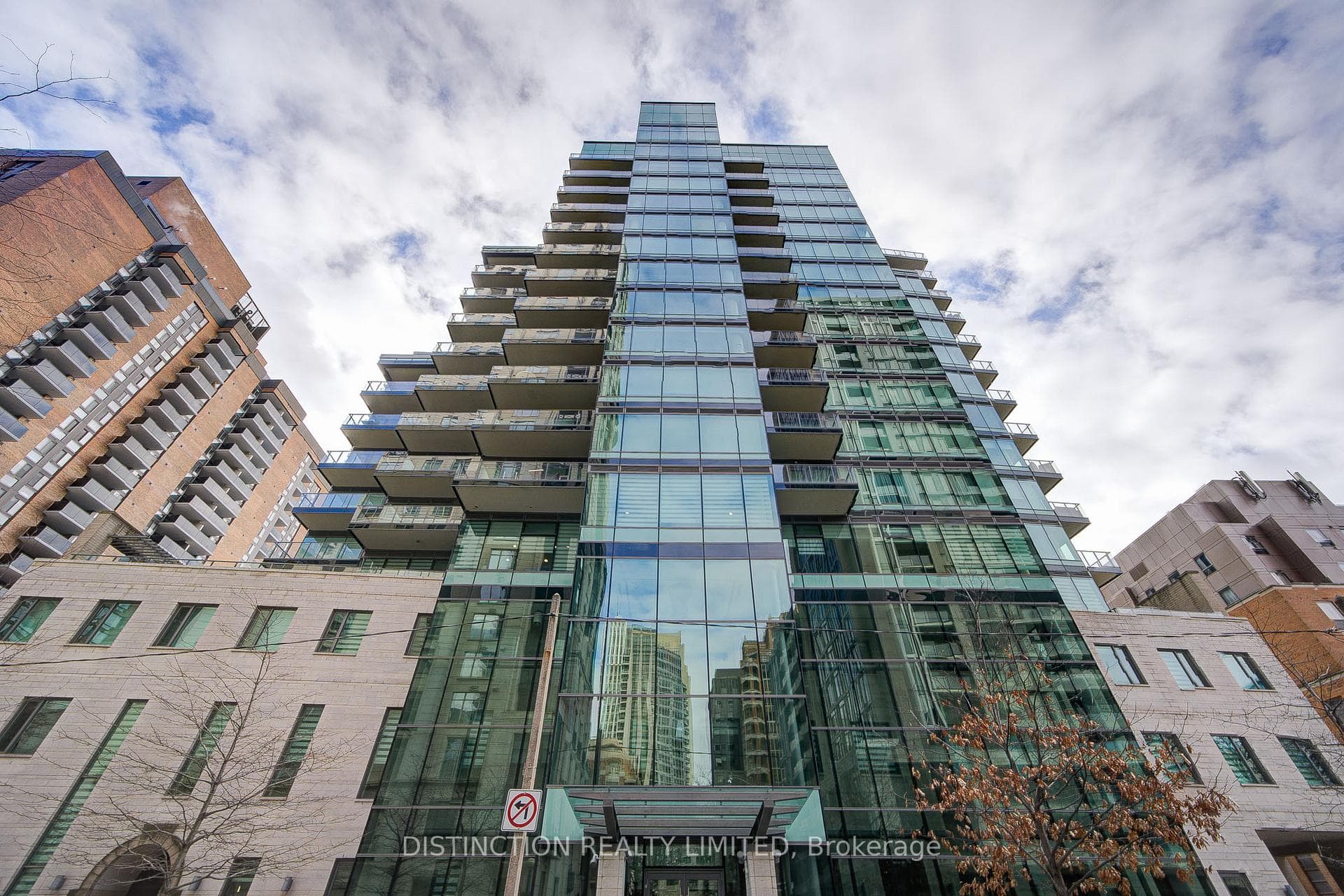 77 W Charles Street W 1603, Toronto, ON M5S 0B2, Toronto C01 — photo 1