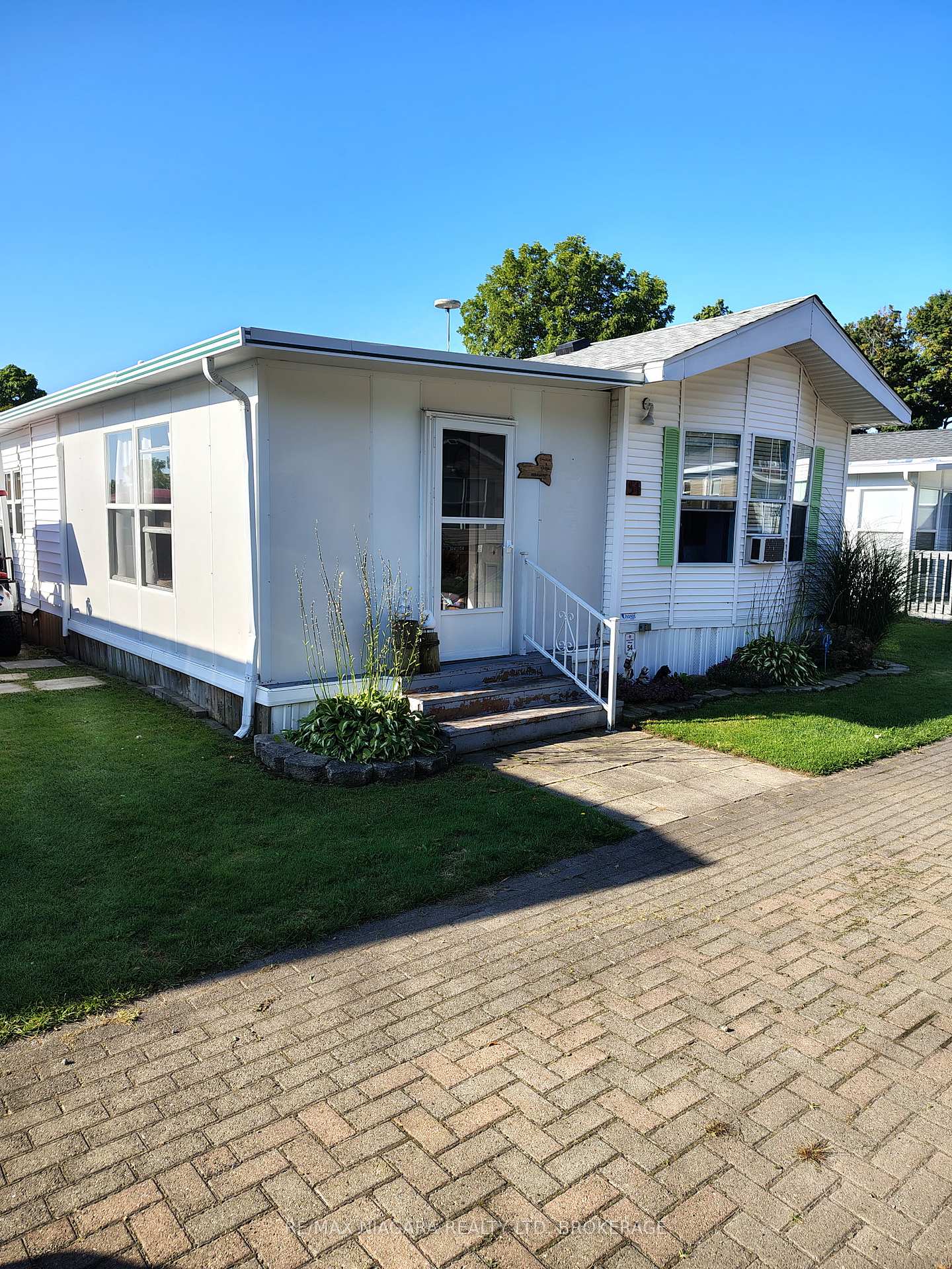54 Quarry View Village, Port Colborne, ON L0S 1R0, Port Colborne — photo 1
